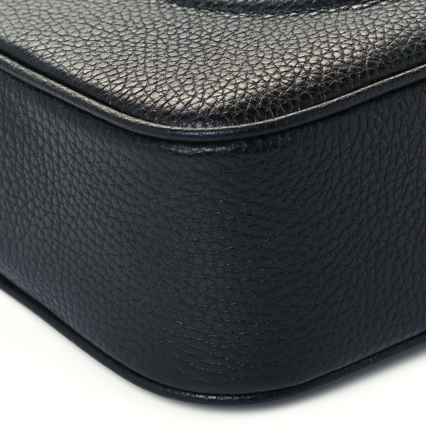 Pebbled Calfskin Small Soho Disco Bag Black
