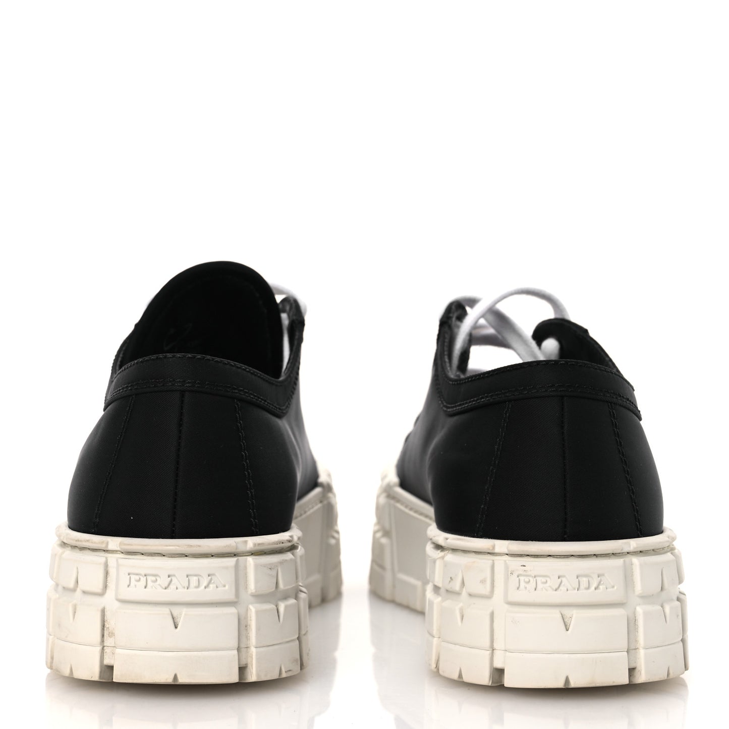 Re-Nylon Gabardine Triangle Logo Double Wheel 50mm Sneakers 41.5 Black