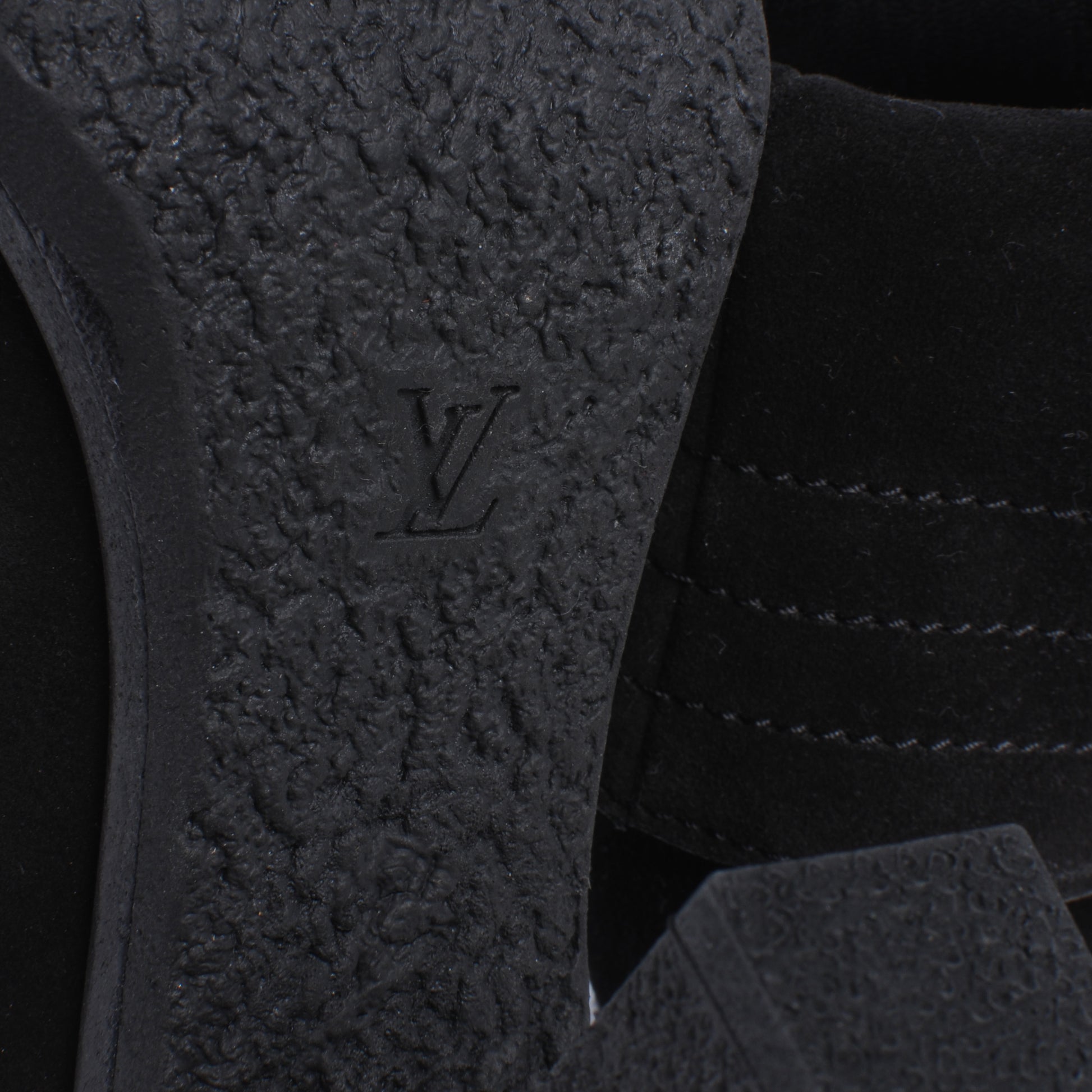 Louis Vuitton Suede Lace Up Ankle Boots 39.5 Black 7 of 7