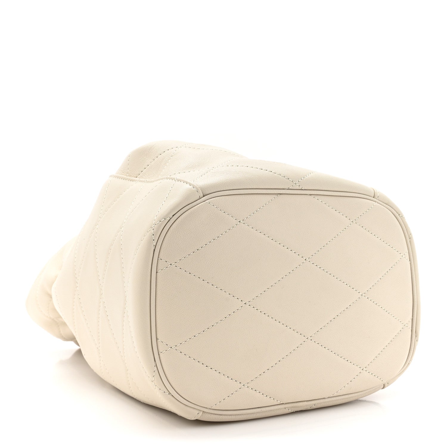 Saint Laurent Lambskin Quilted Le Maillon Bucket Bag Crema Soft 4 of 10