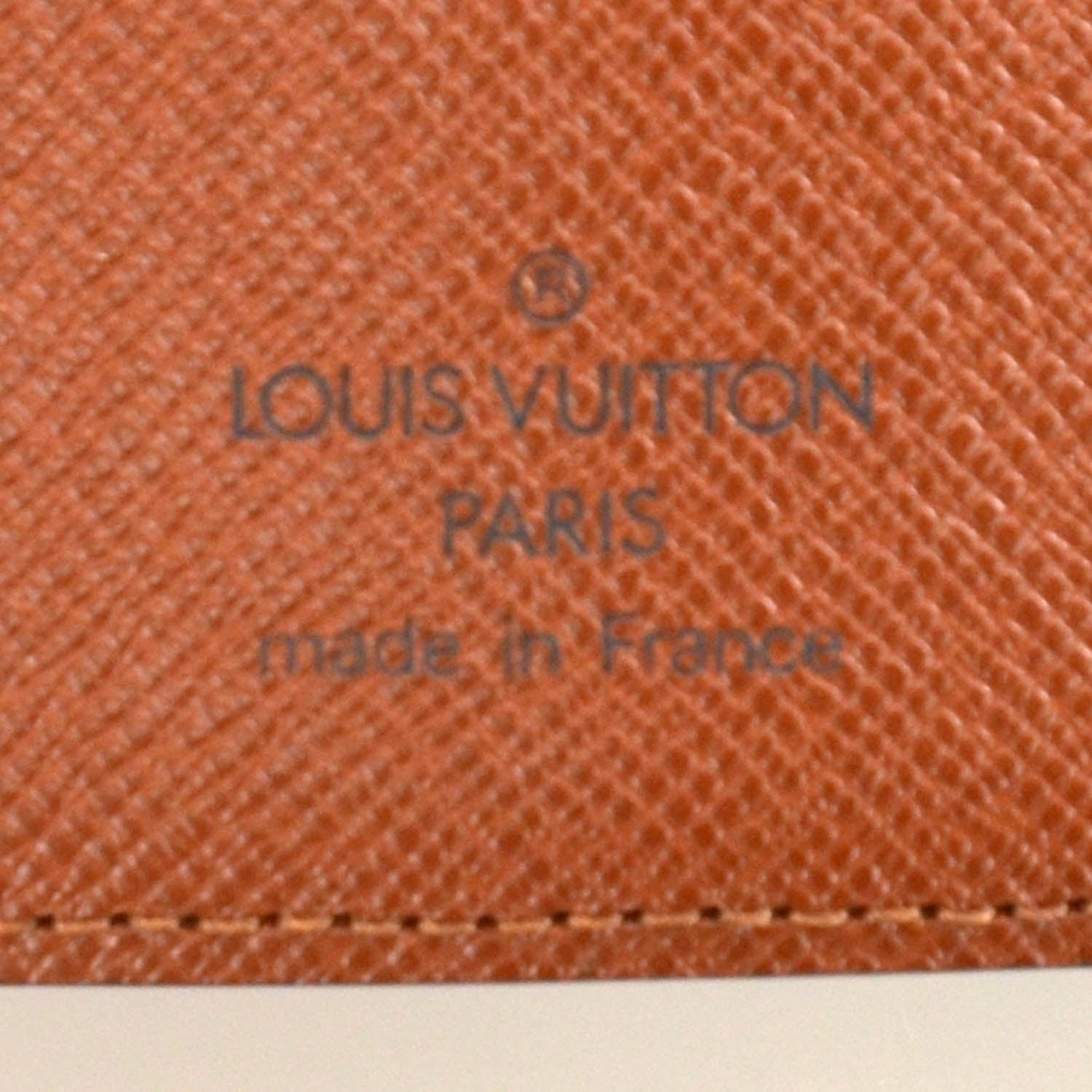 Louis Vuitton Monogram Medium Ring Agenda 5 of 7