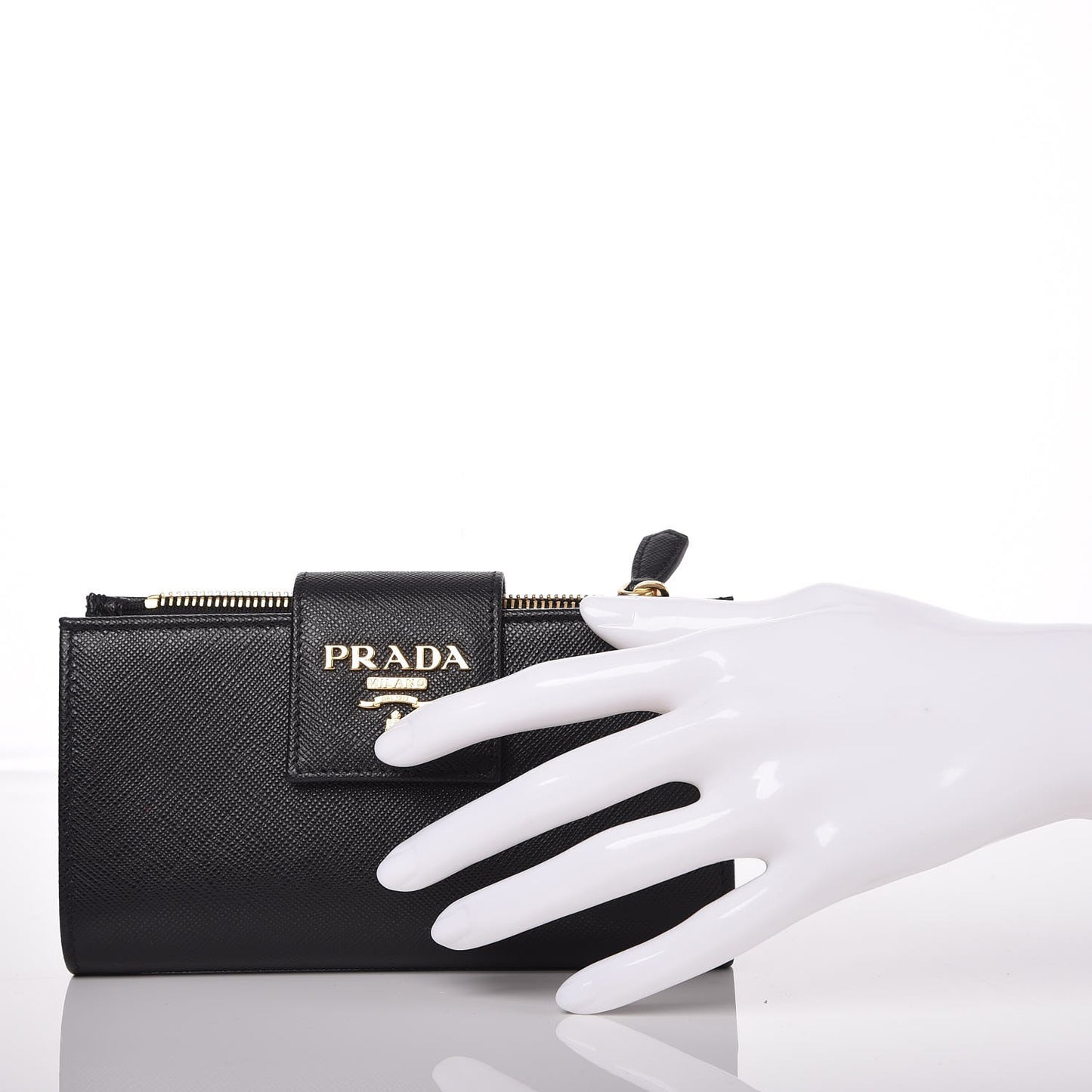 Saffiano Metal Medium Wallet Black