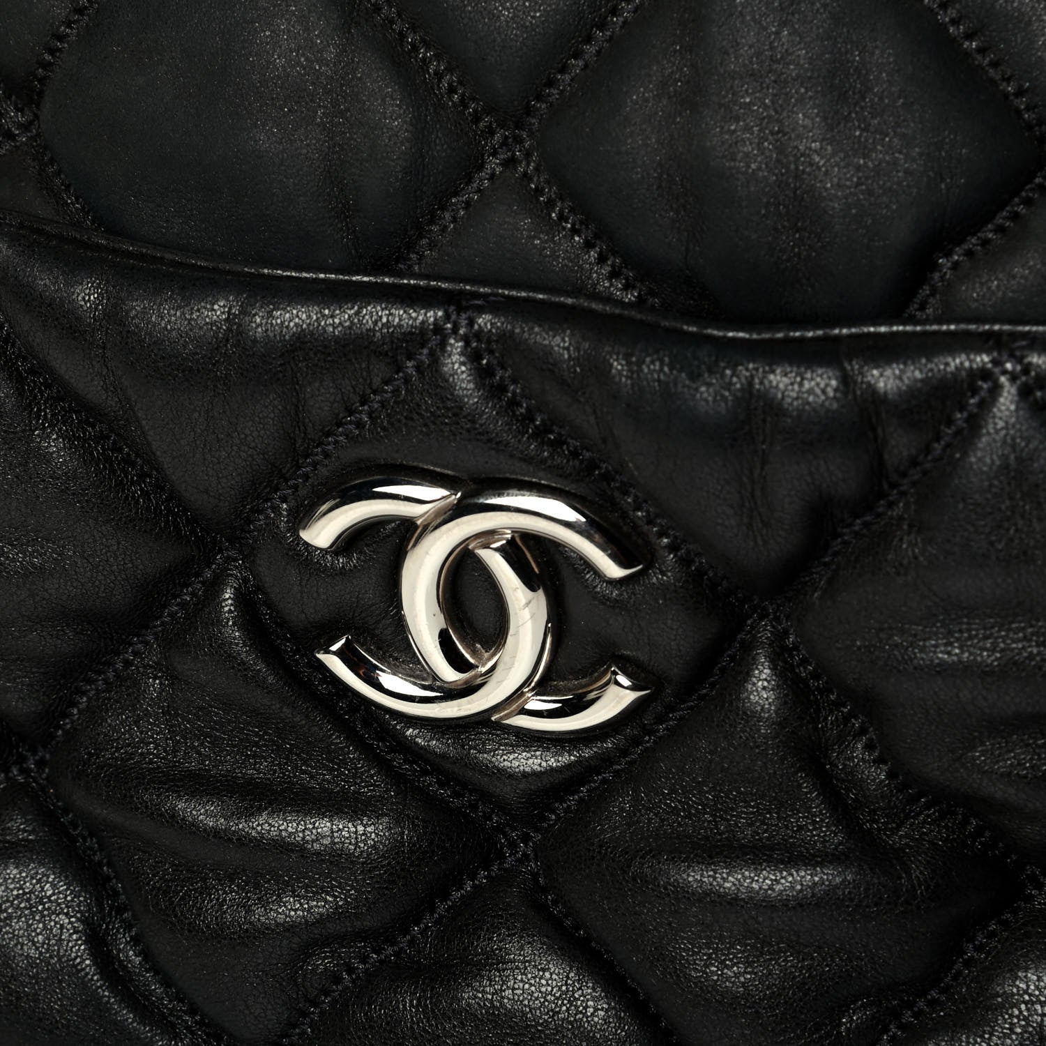 Chanel Lambskin Bubble Quilt Camera Case Black 6 of 6