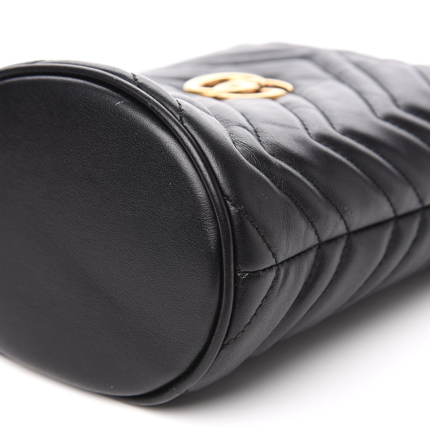 Calfskin Matelasse Mini GG Marmont 2.0 Bucket Bag Black