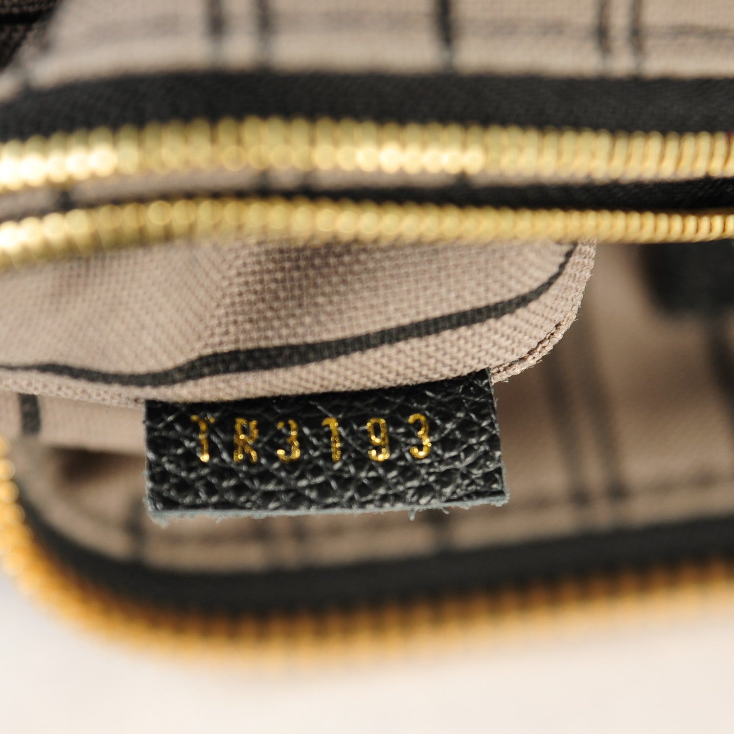 Louis Vuitton Empreinte Lumineuse PM Infini 7 of 7