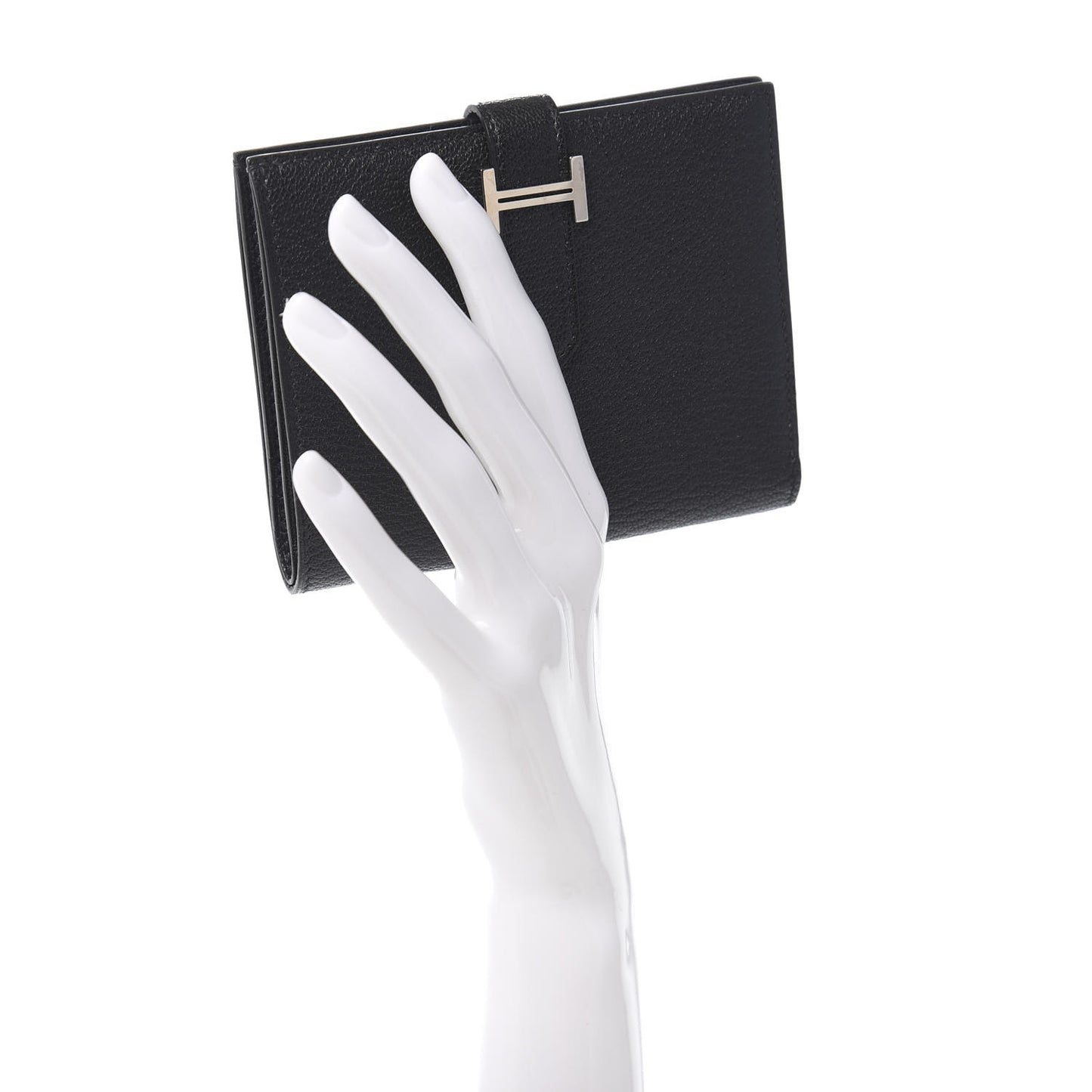 Chevre Mysore Bearn Compact Wallet Black