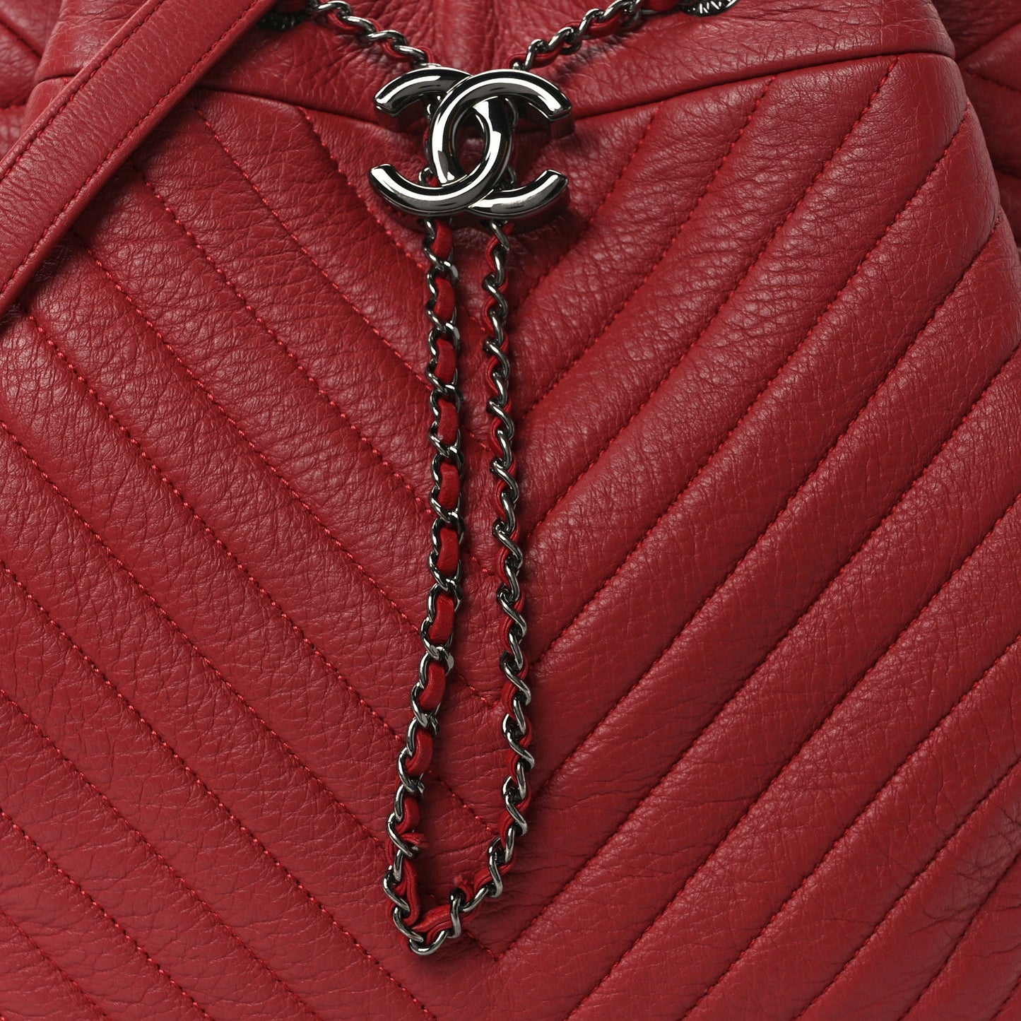 Deerskin Chevron Quilted Medium CC Chain Bucket Drawstring Bag Red