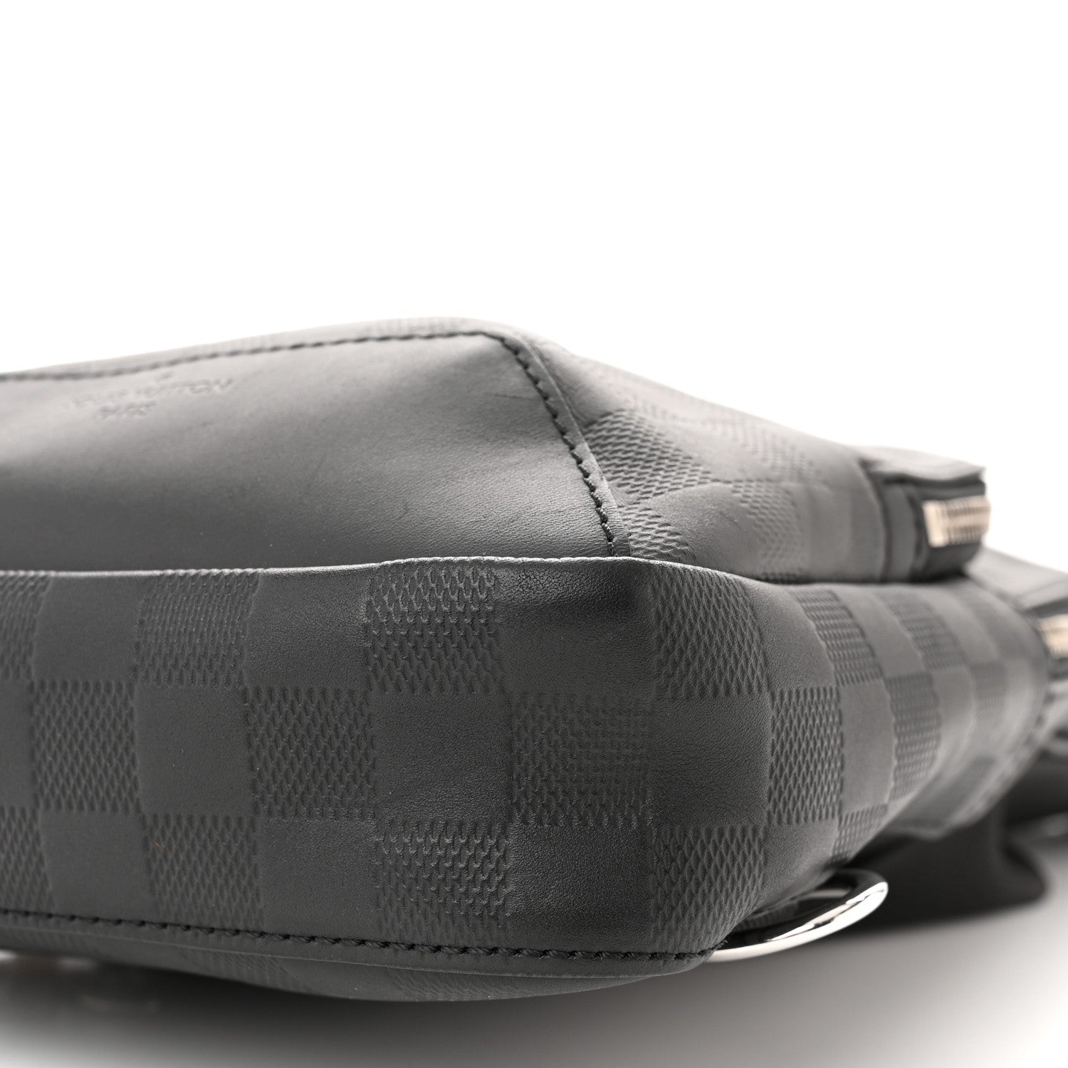 Louis Vuitton Damier Infini Avenue Sling Bag Onyx 9 of 11