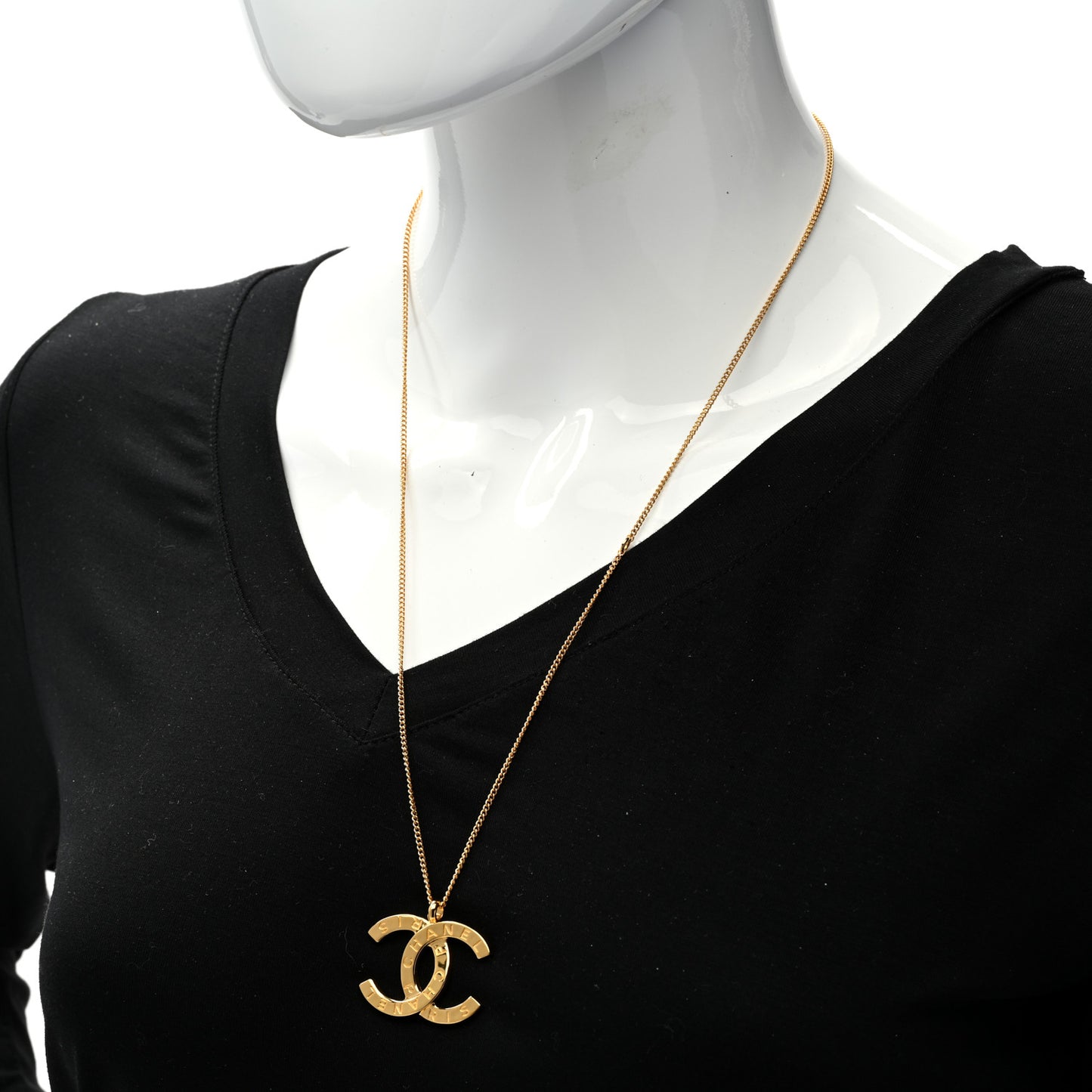 Metal CC Paris Button Necklace Gold