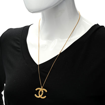 Chanel Metal CC Paris Button Necklace Gold 2 of 6