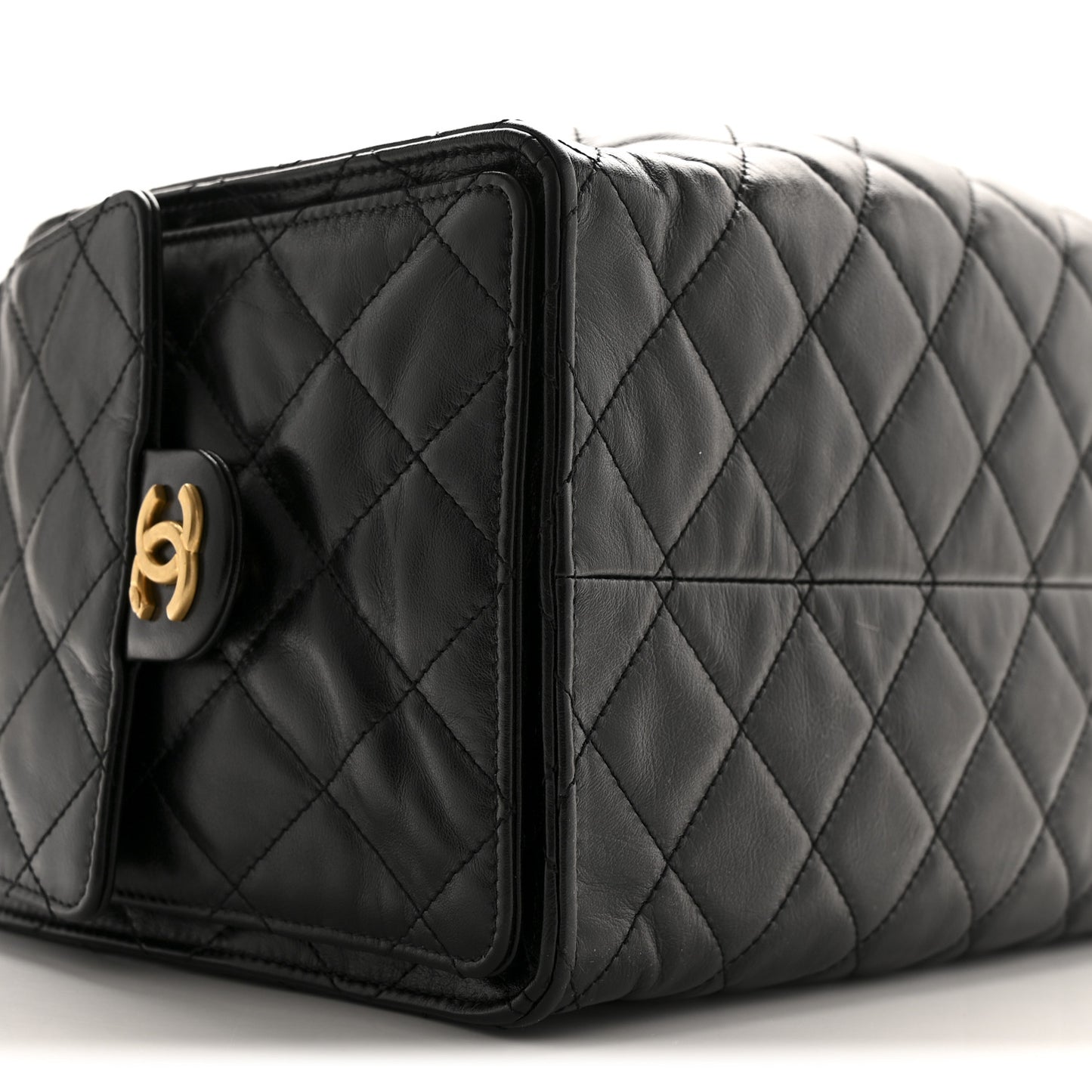 Shiny Crumpled Calfskin Quilted Medium Chanel 25 Handbag Black