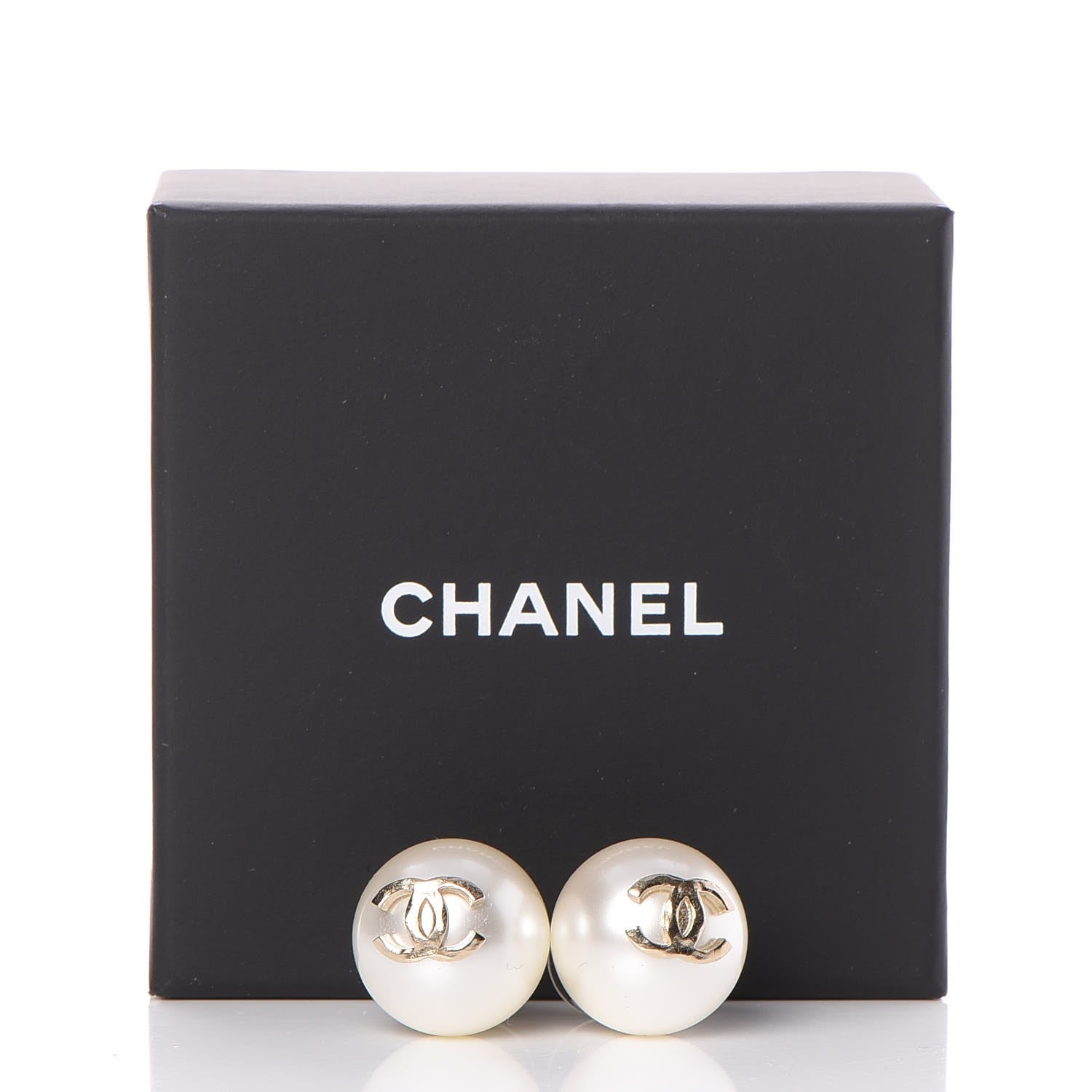 Chanel Pearl CC Large Earrings Gold 5 of 5