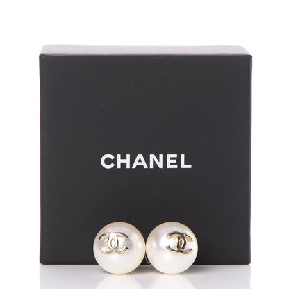 Chanel Pearl CC Large Earrings Gold 5 of 5