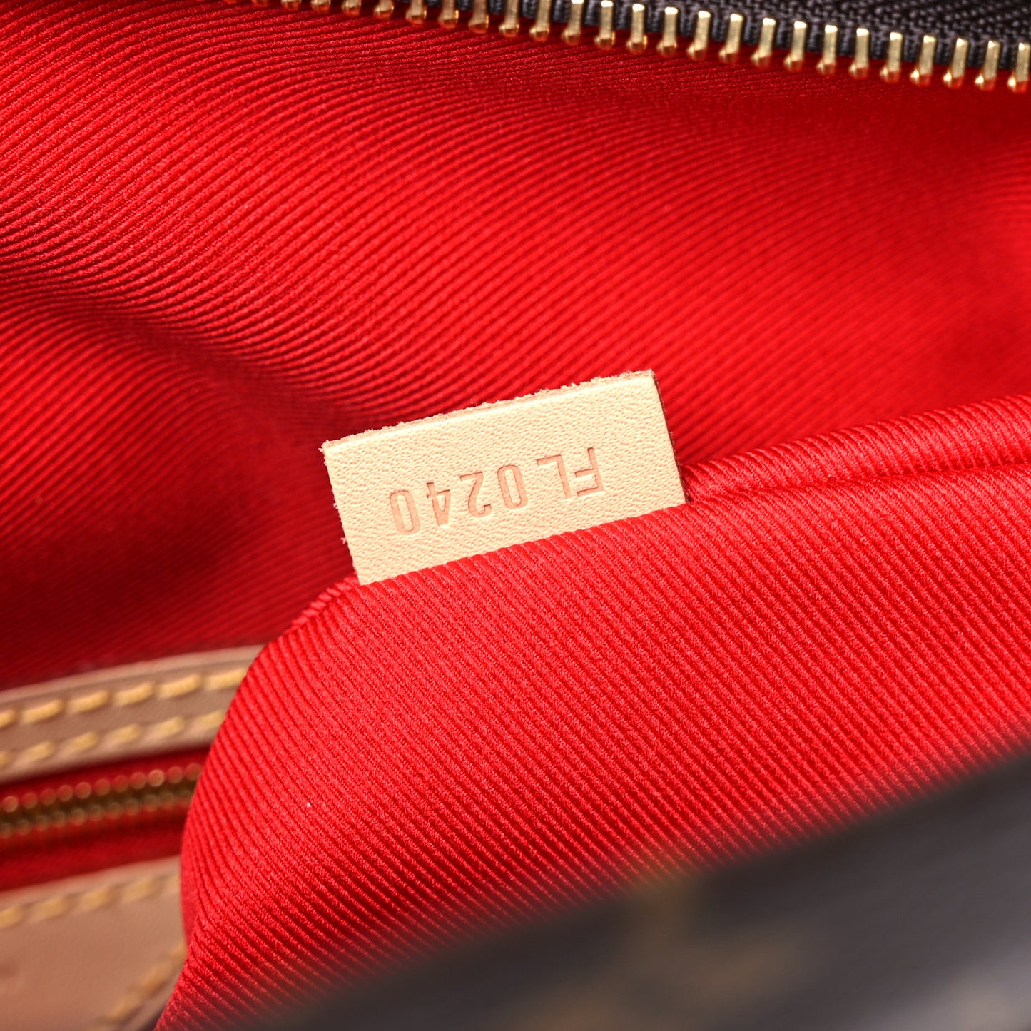 Monogram Carry It