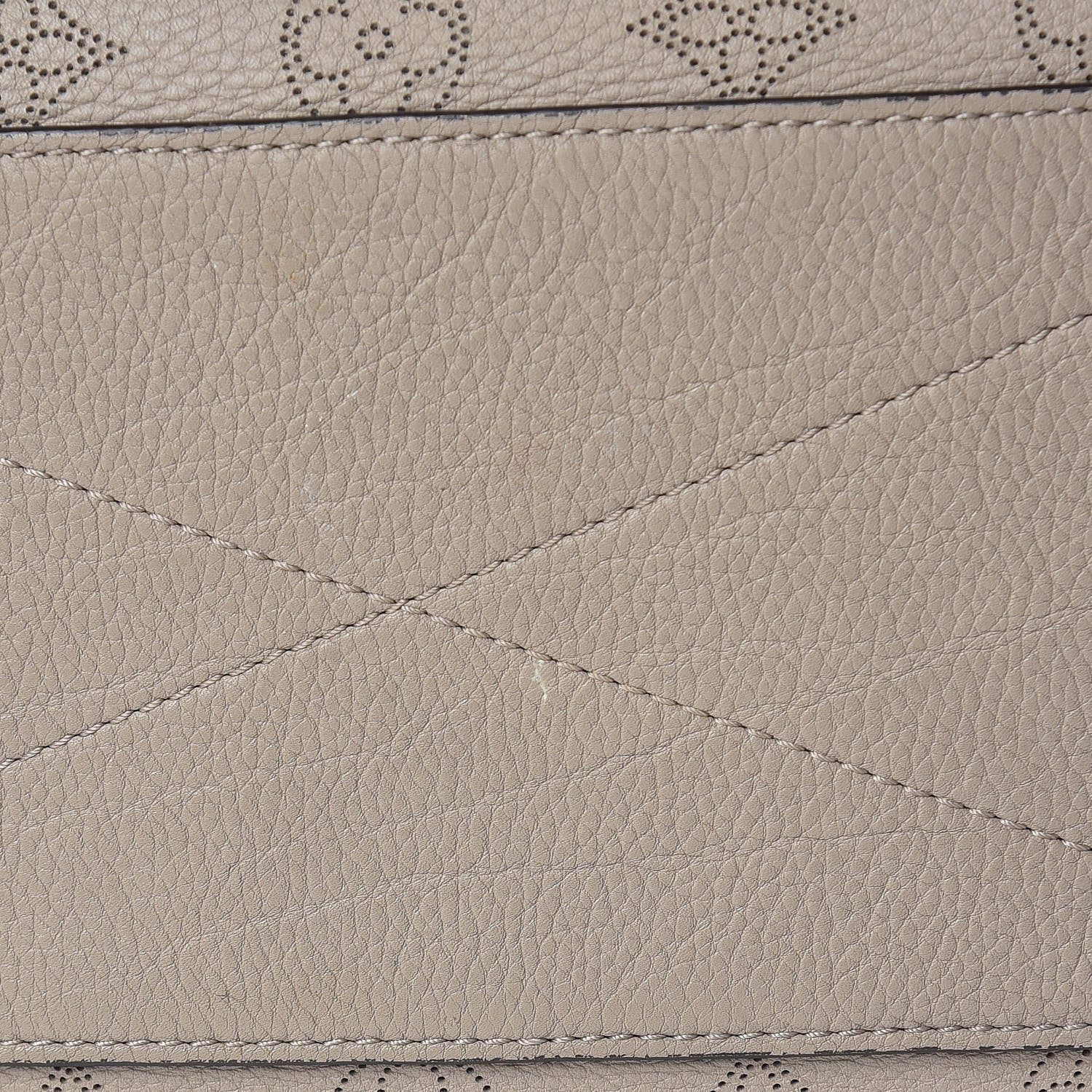 Louis Vuitton Mahina Babylone PM Galet 10 of 14