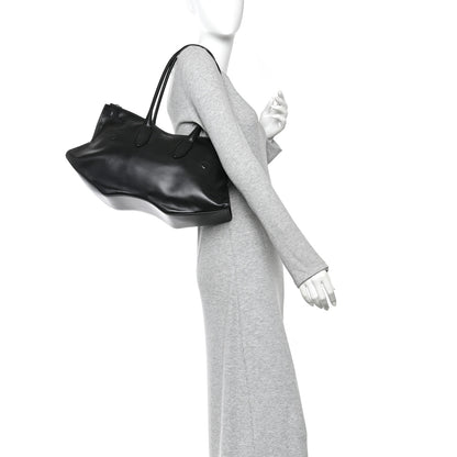 Alexander McQueen Calfskin The Manta Bag Black 2 of 9