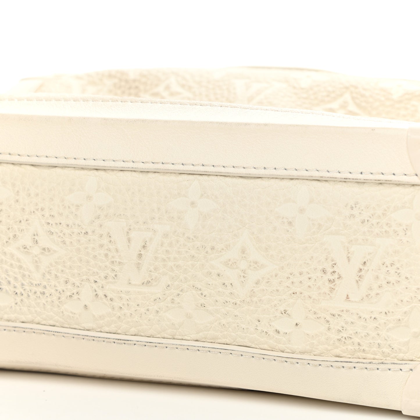 Taurillon Monogram Solar Ray Soft Trunk Powder White