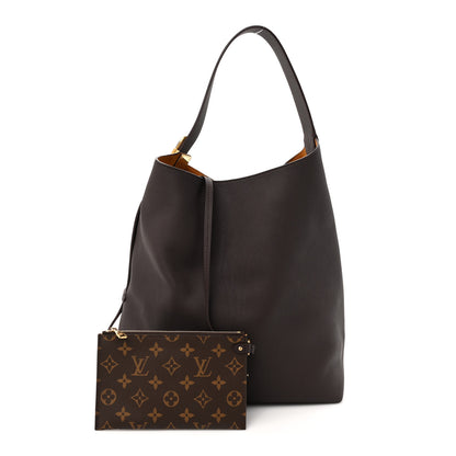 Louis Vuitton Grained Calfskin Low Key Hobo MM Ebene 3 of 14