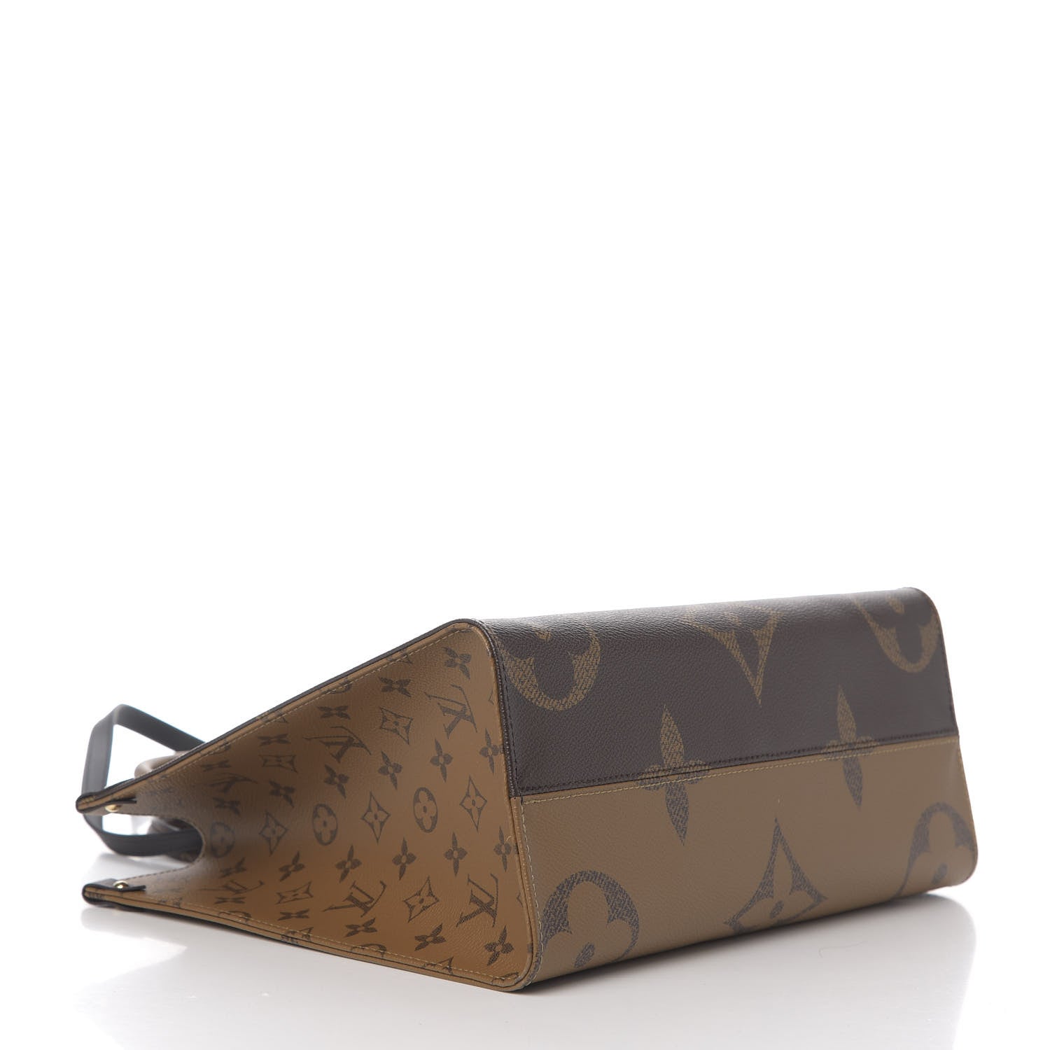 Louis Vuitton Reverse Monogram Giant Onthego MM 3 of 8