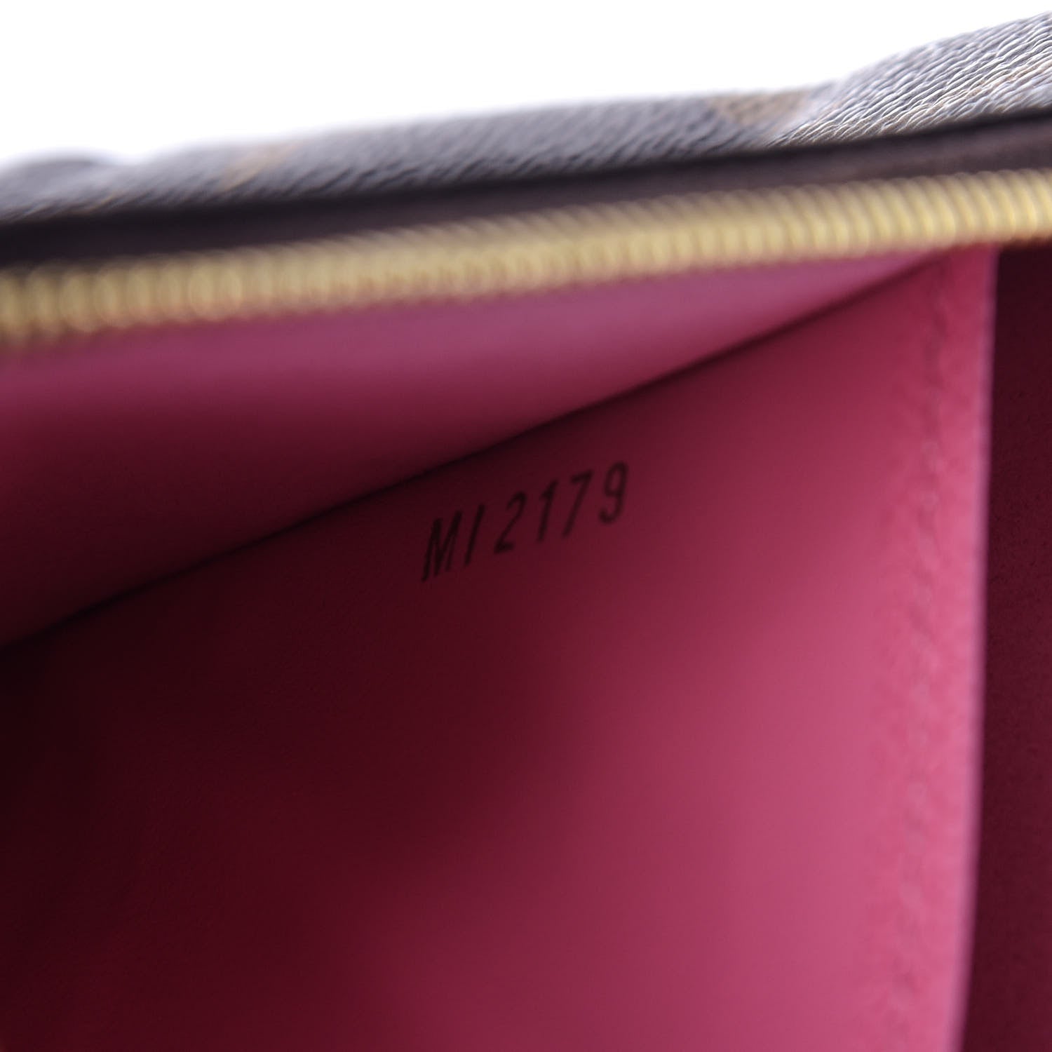 Louis Vuitton Monogram 2019 Christmas Animation Double Zip Pochette 9 of 10