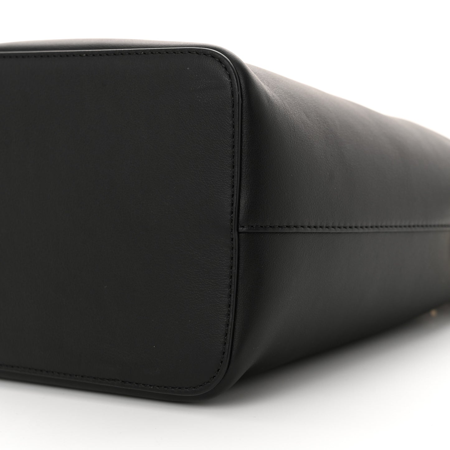 Vitello Grace F is Fendi Stamp Patch Perforated Small Mon Tresor Bucket Bag Black