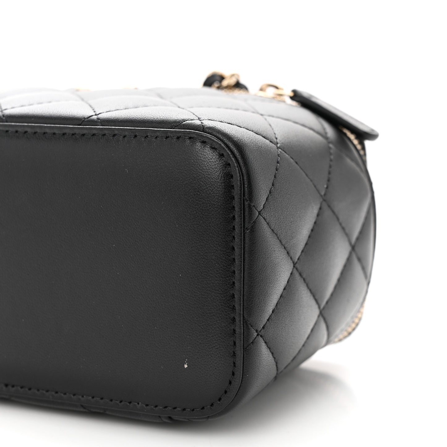 Lambskin Quilted Small Vanity Case With Chain Black