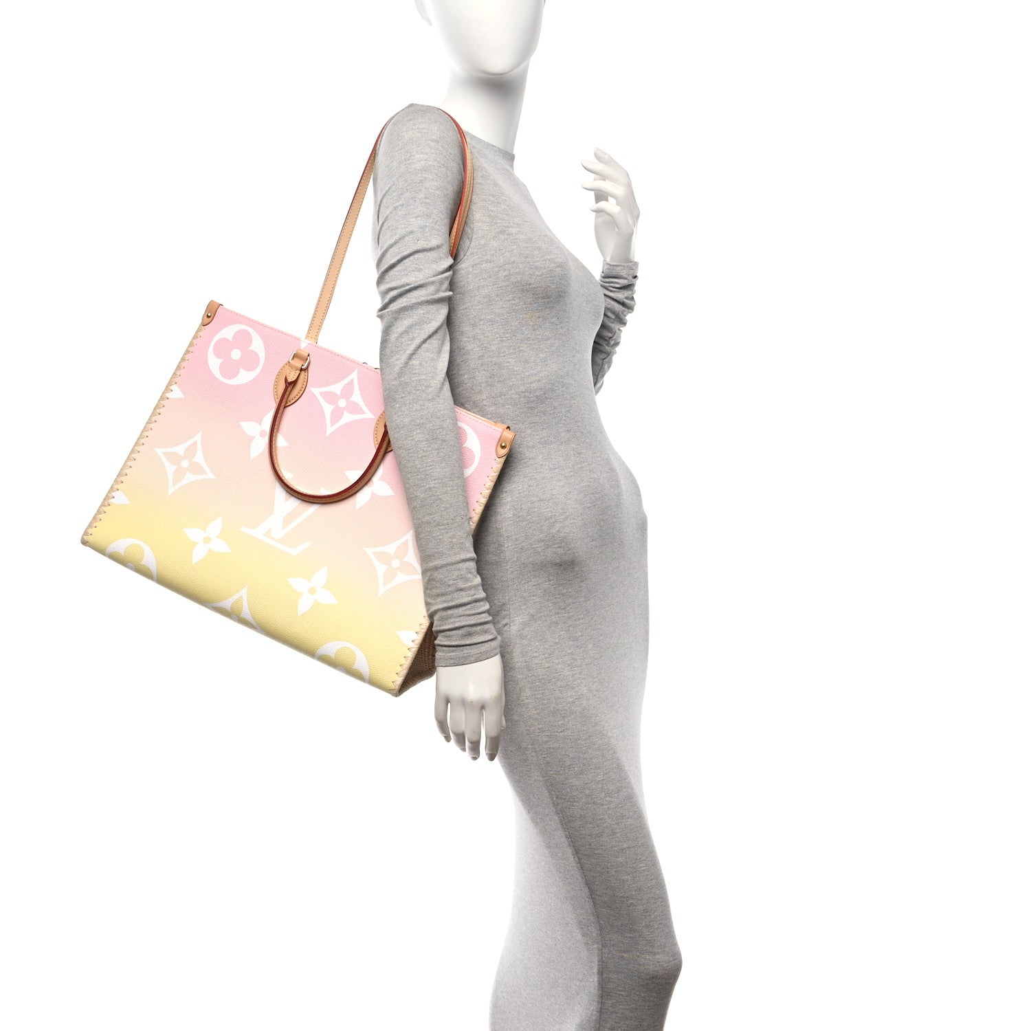 Louis Vuitton Monogram Giant By The Pool Rio De Janeiro Onthego GM Light Pink 2 of 9