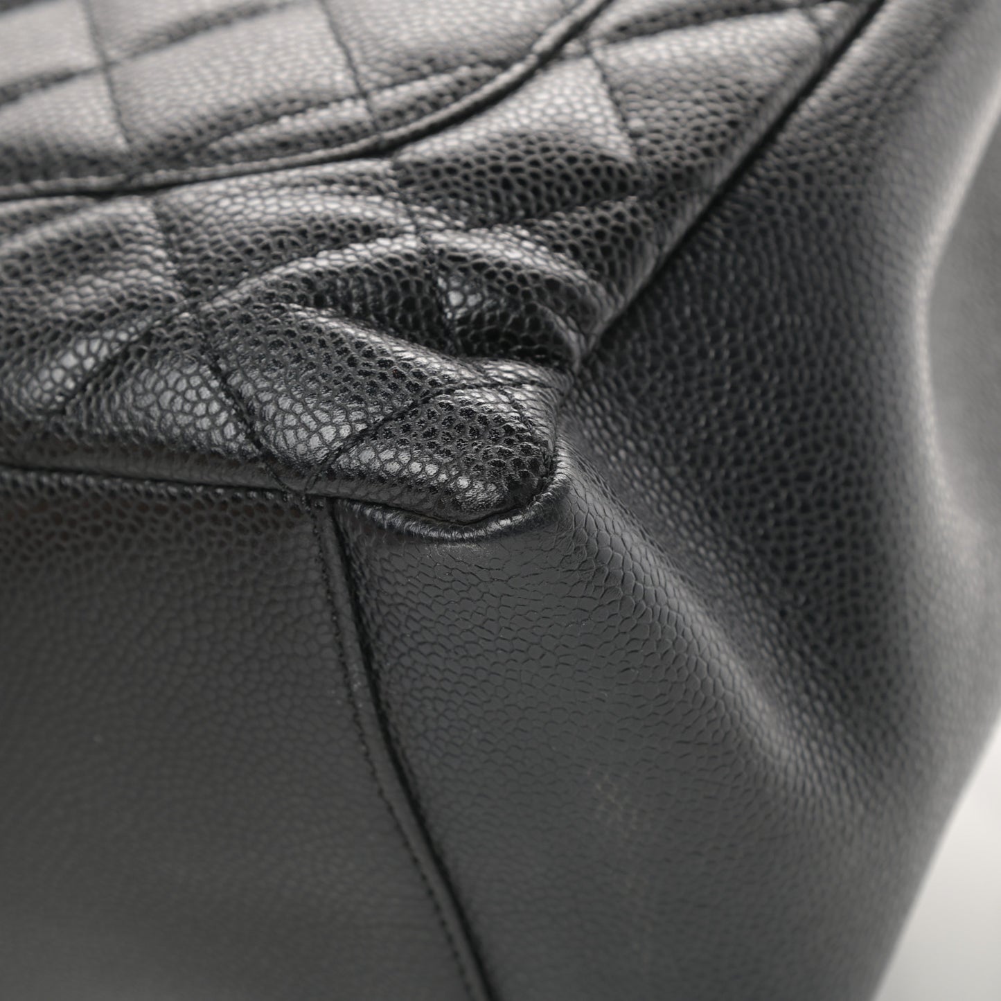 Caviar Quilted Grand Shopping Tote GST Black