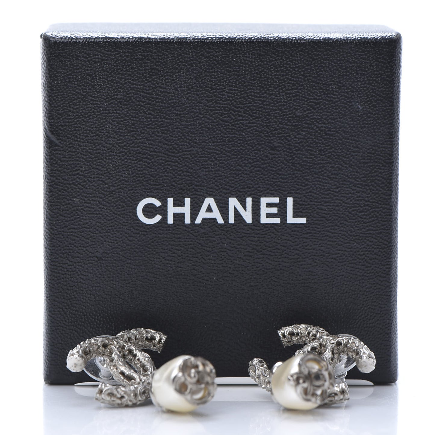 Pearl Textured CC Drop Earrings Silver