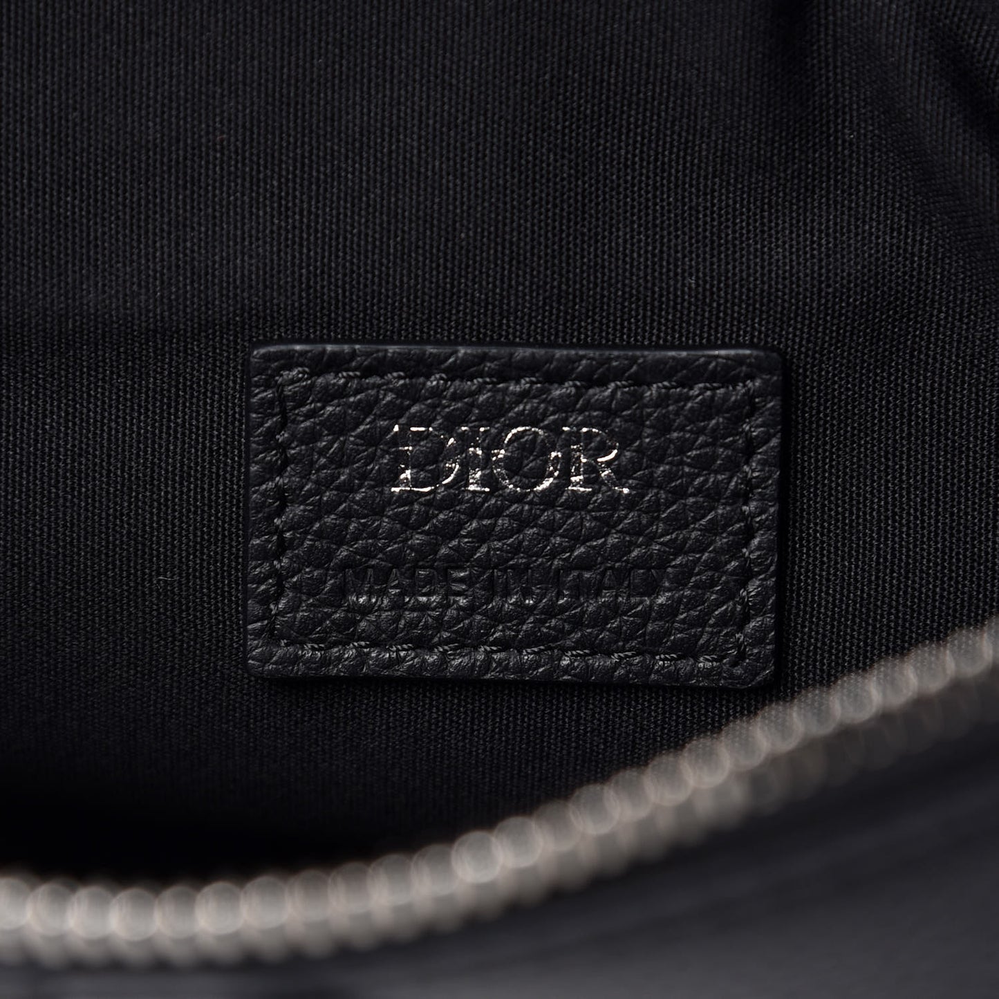 Grained Calfskin Mens Saddle Pouch Black