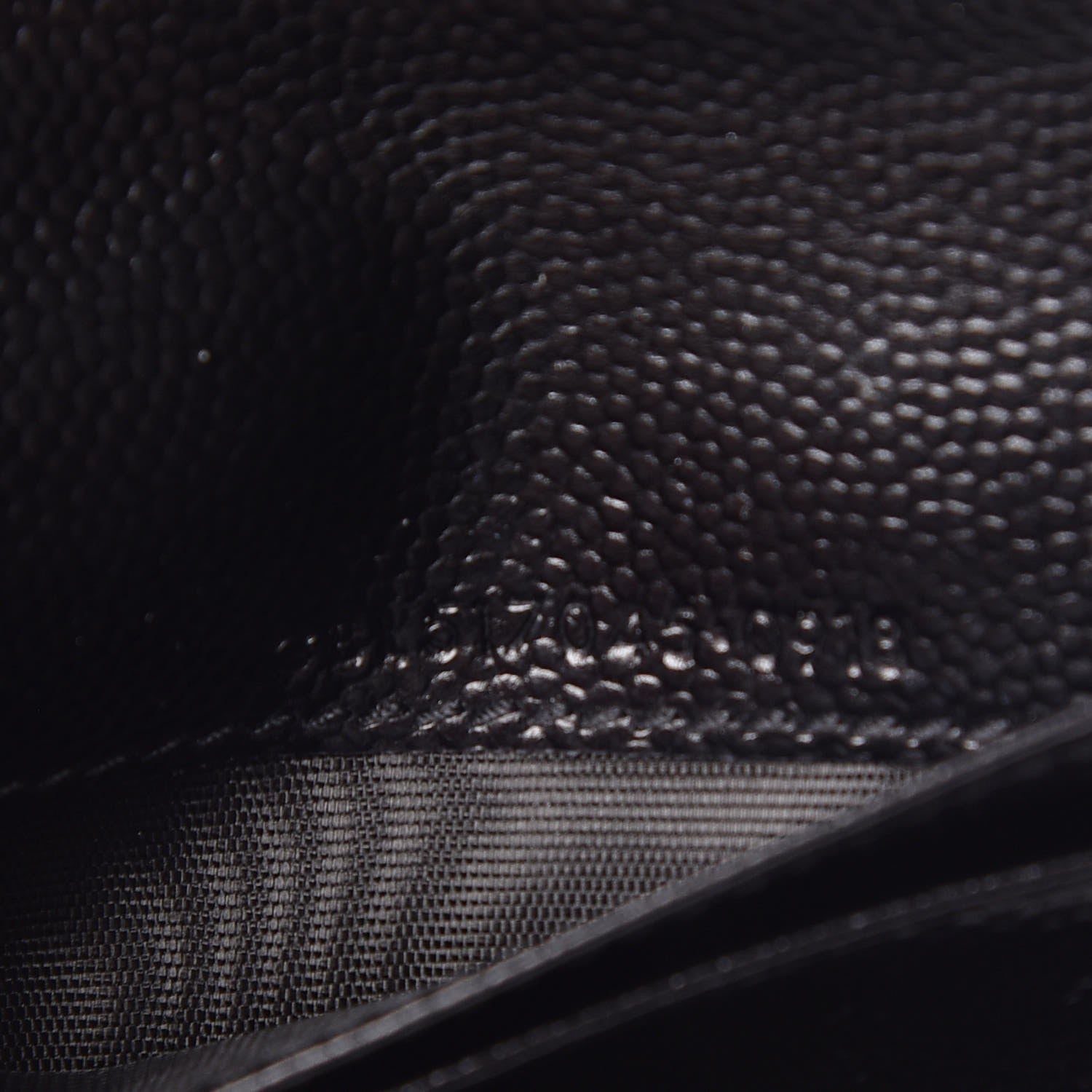 Saint Laurent Grain De Poudre Matelasse Chevron Monogram Zipped Card Case Black 7 of 8