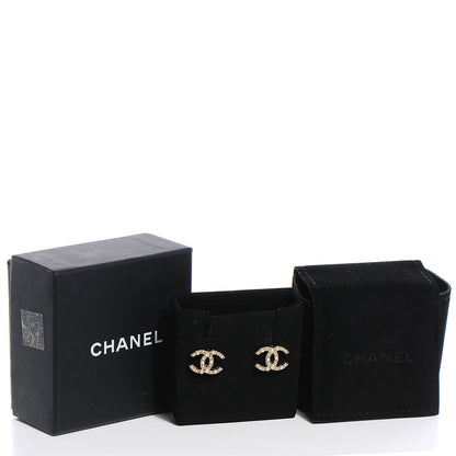 Chanel Pearl CC Logo Earrings Gold 5 of 5