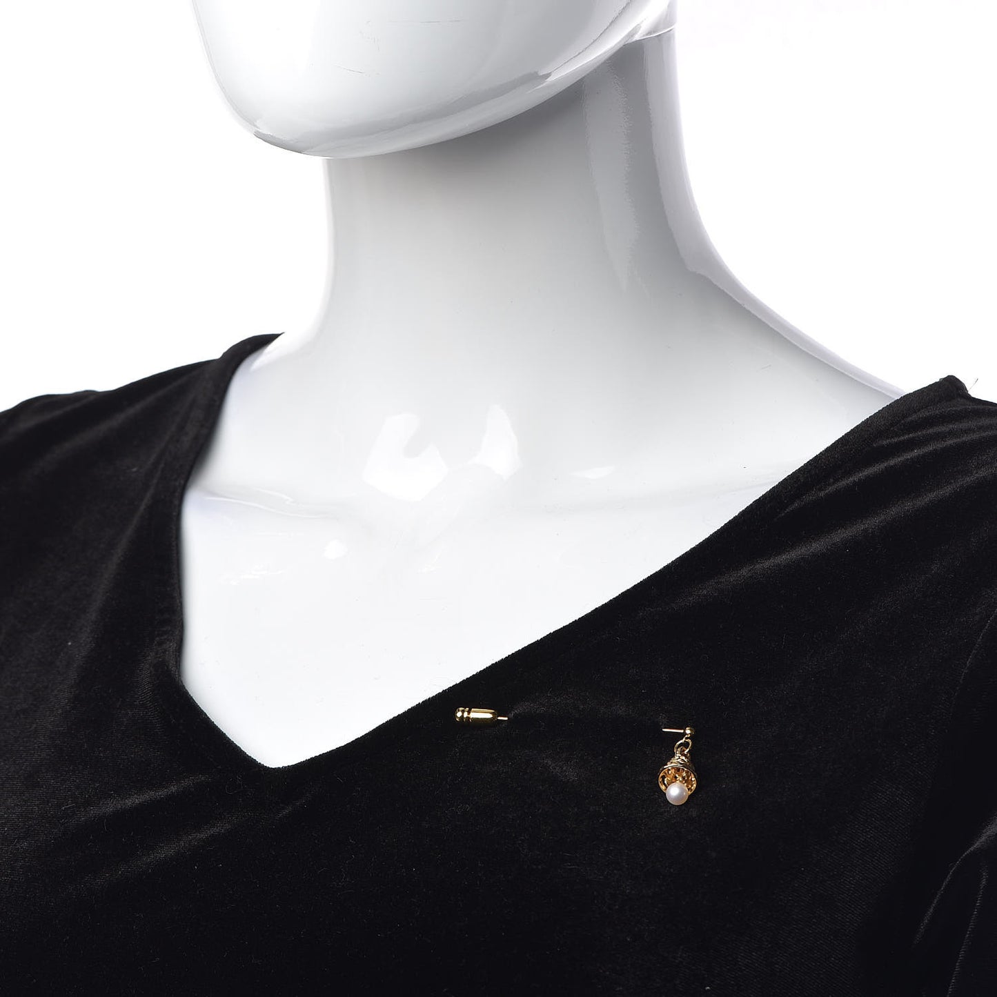18K Yellow Gold Akoya Pearl 5.5mm Bell Stick Pin Brooch