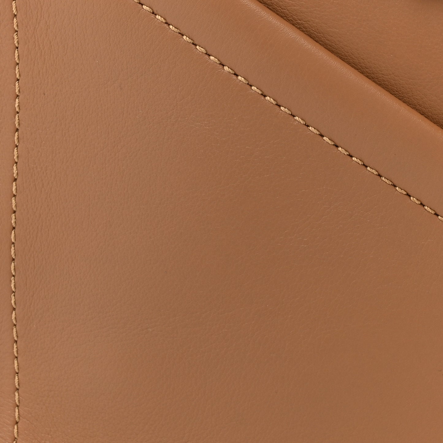 Matte Smooth Calfskin M Zippered Bag Teak