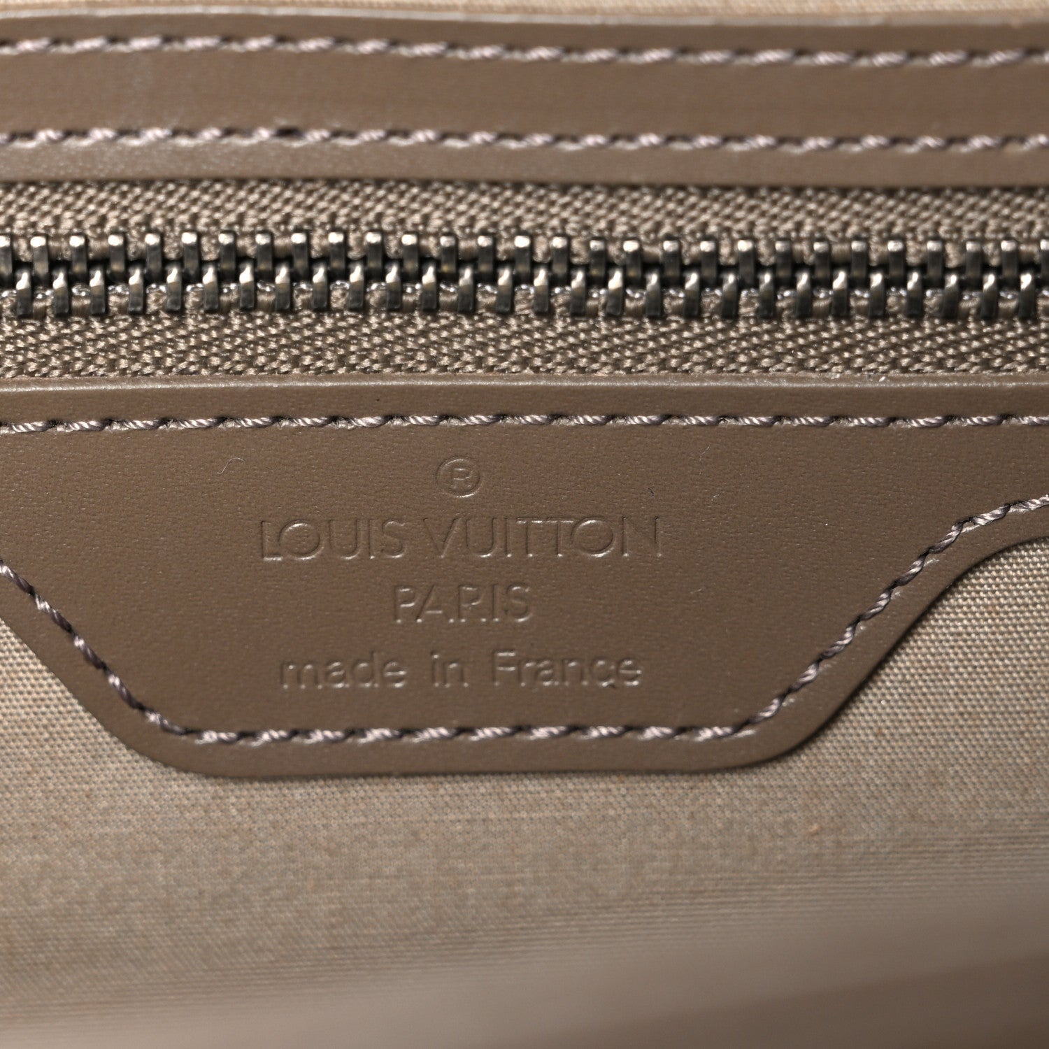 Louis Vuitton Epi Saint Tropez Pepper 6 of 11