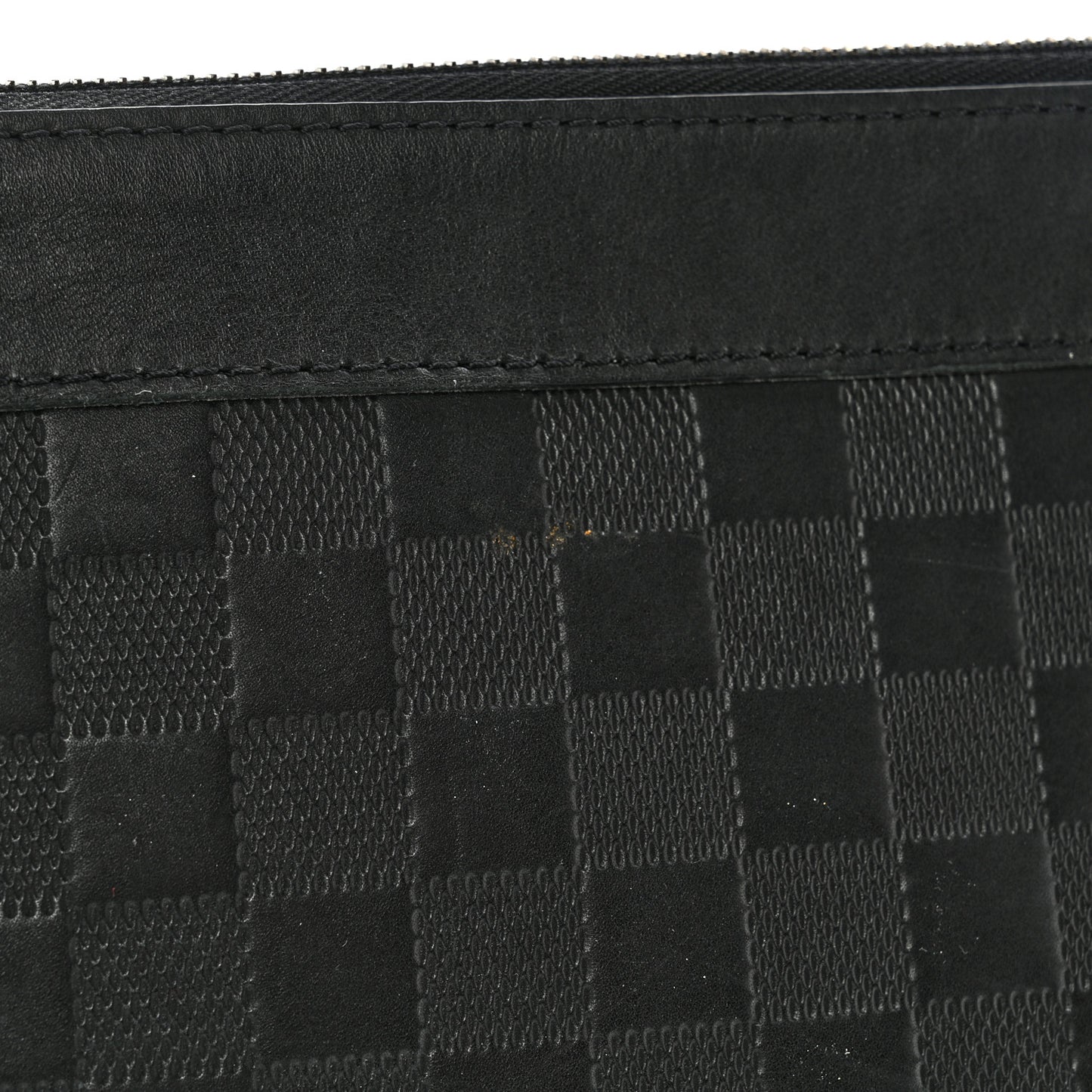 Damier Infini Discovery Pochette GM Onyx