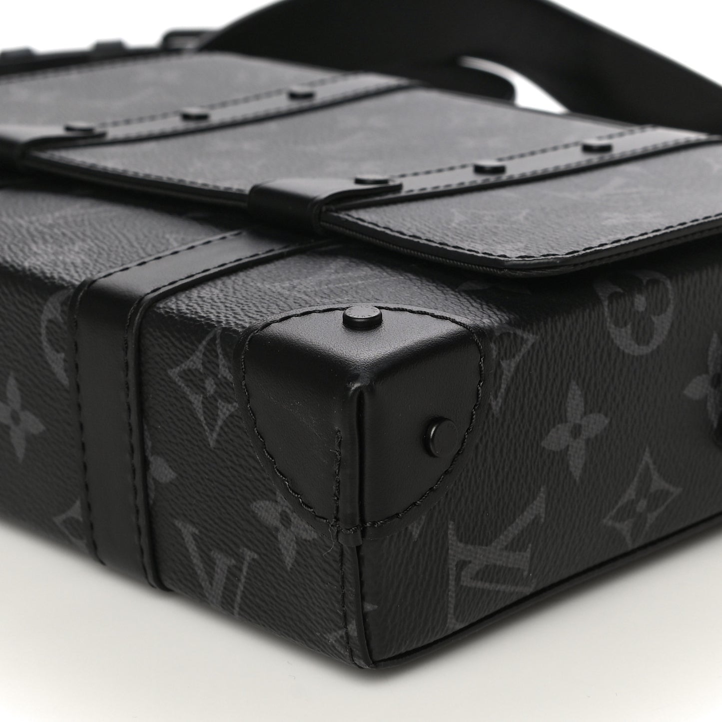 Monogram Eclipse Trunk Messenger