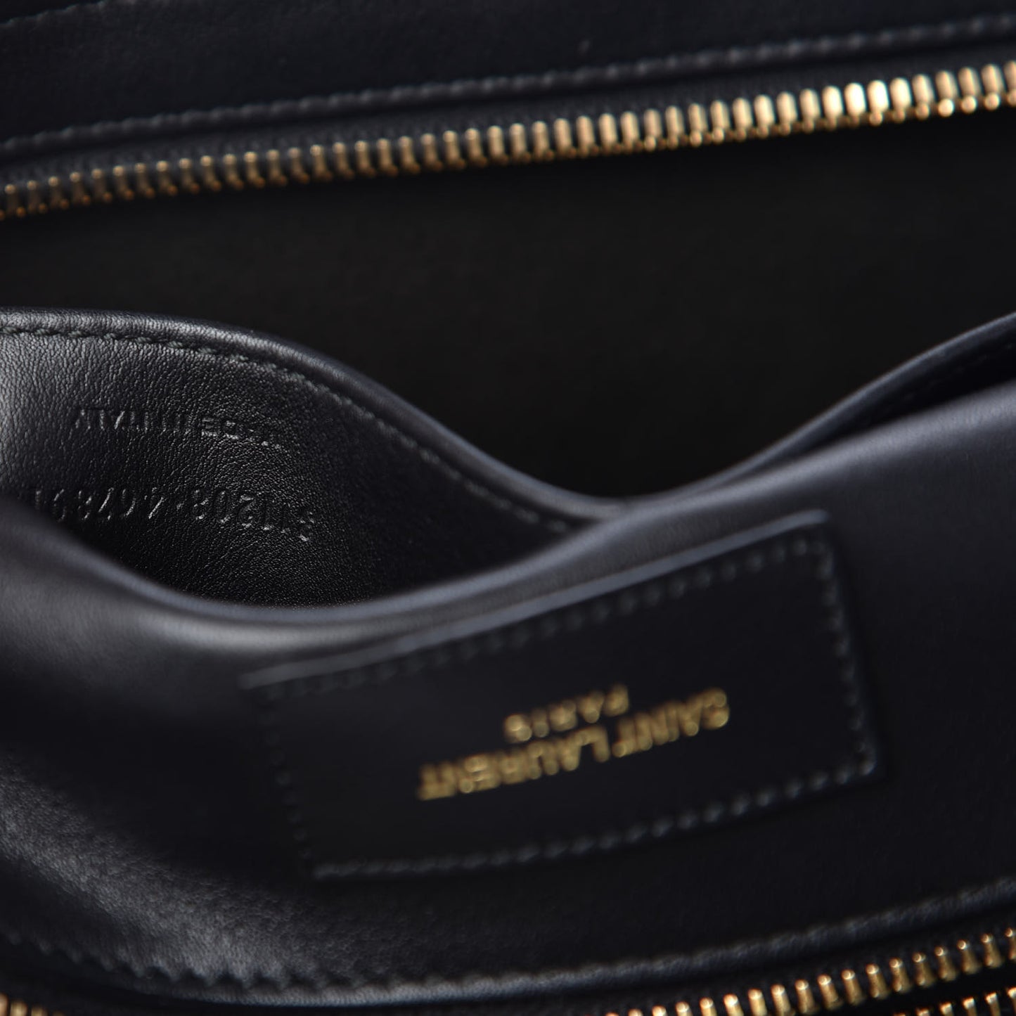 Calfskin Medium Classic Y Cabas Black