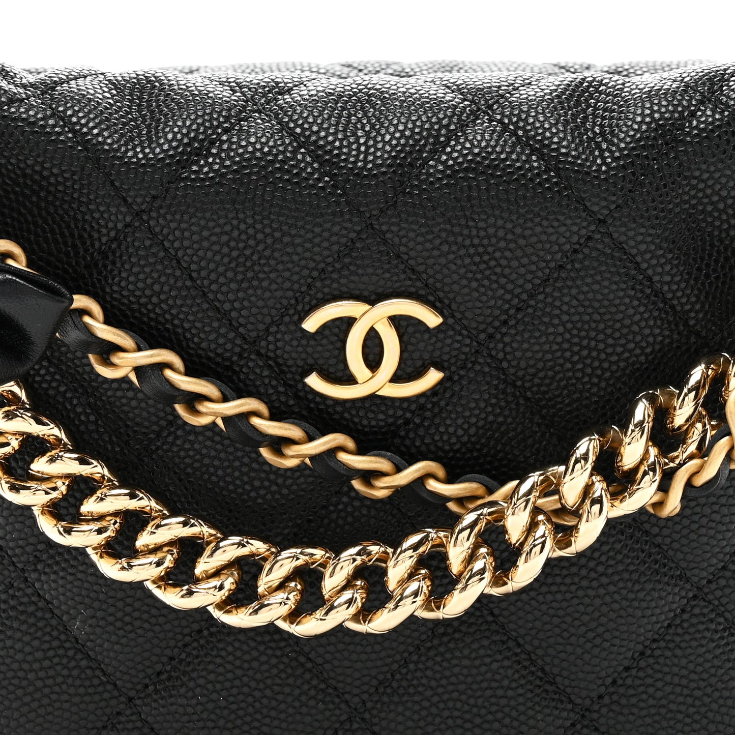 Shiny Caviar Quilted Bow Pouch Hobo Black