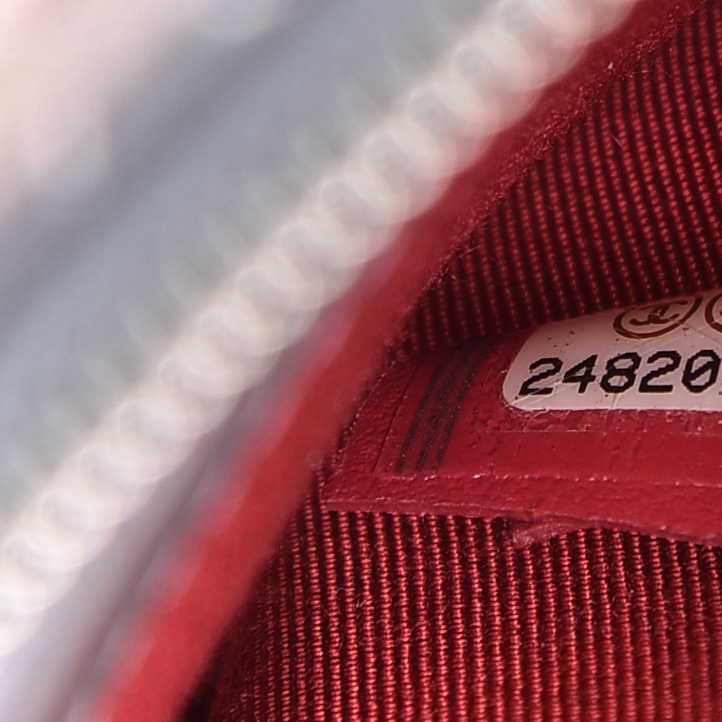 Iridescent Lambskin Calfskin Quilted Small Gabrielle Clutch With Chain Light Purple