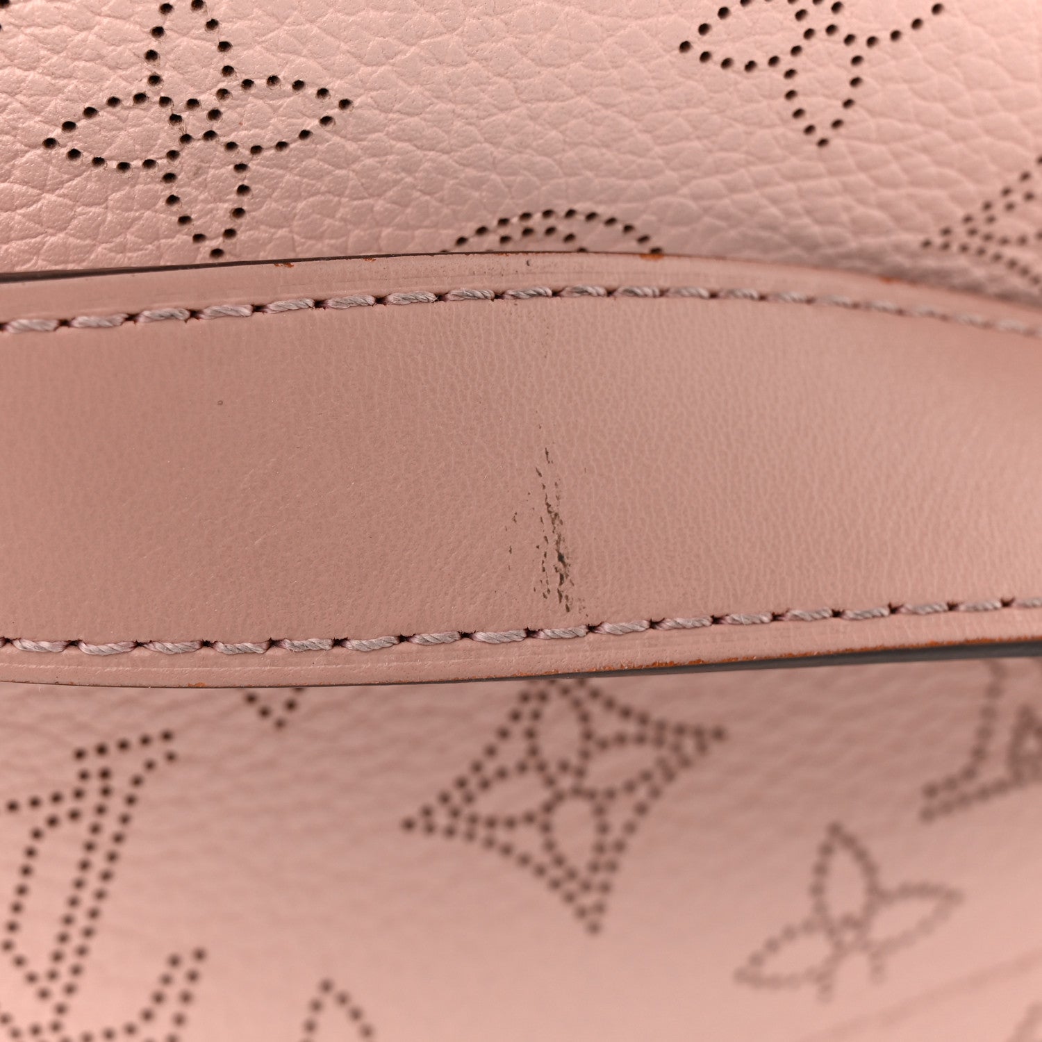 Louis Vuitton Mahina Girolata Magnolia 12 of 16