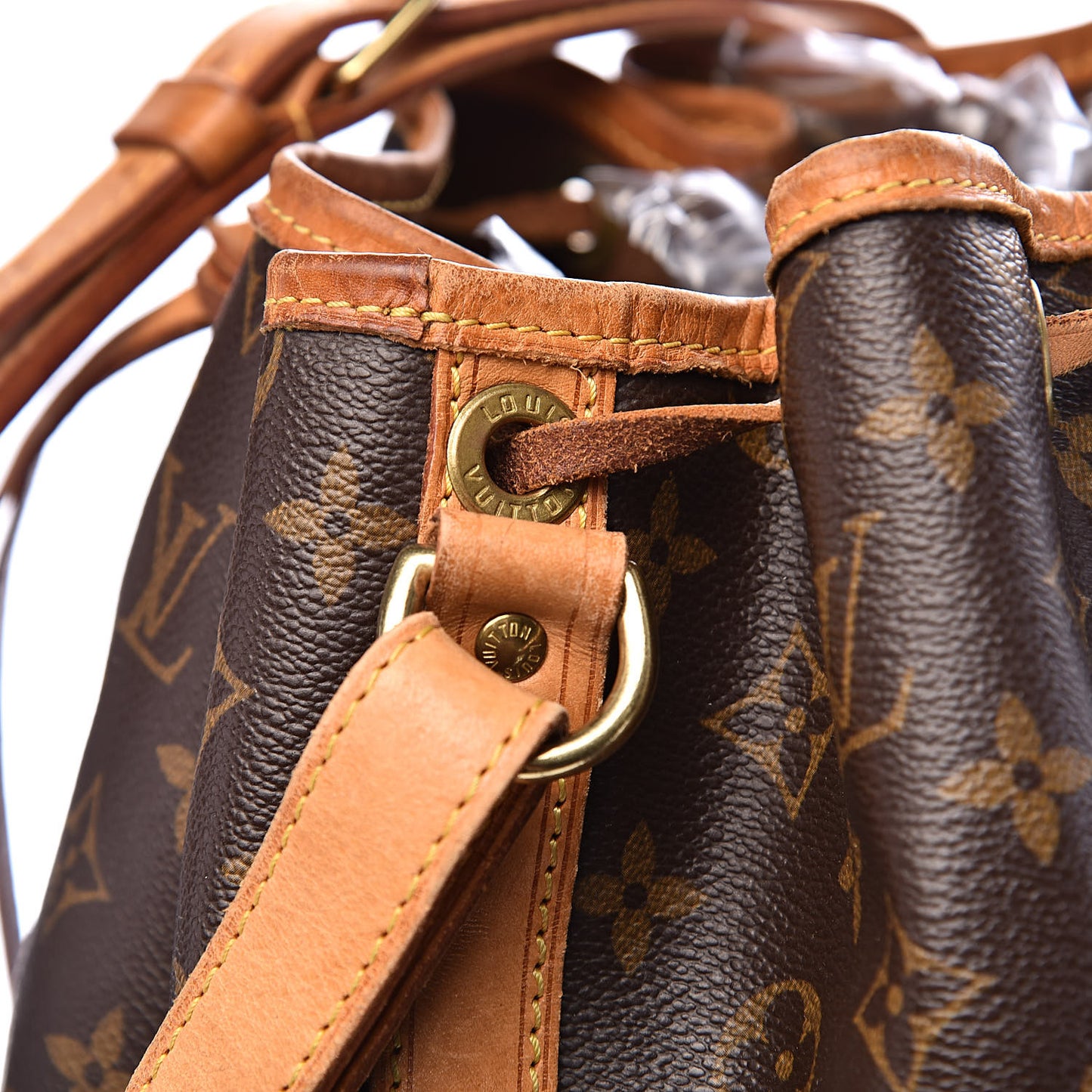 Monogram Noe