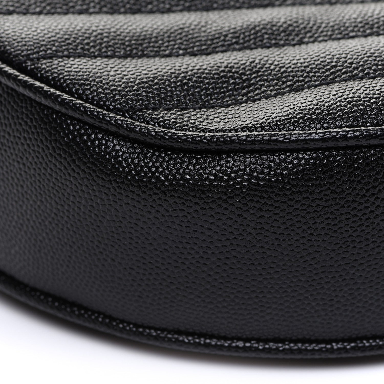 Saint Laurent Grain De Poudre Matelasse Chevron Quilted Round Vinyle Camera Bag Black 8 of 9