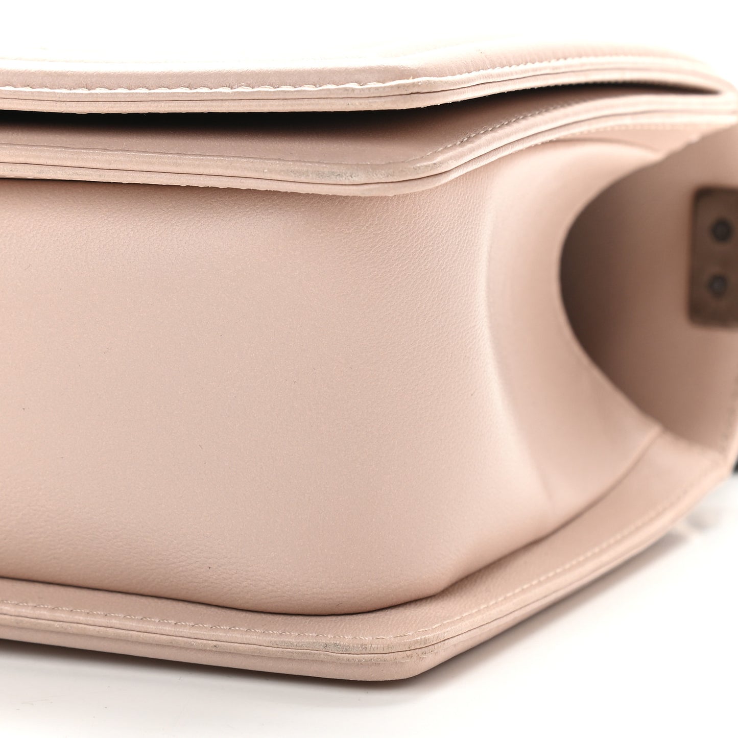 Lambskin Quilted Medium Boy Flap Light Pink