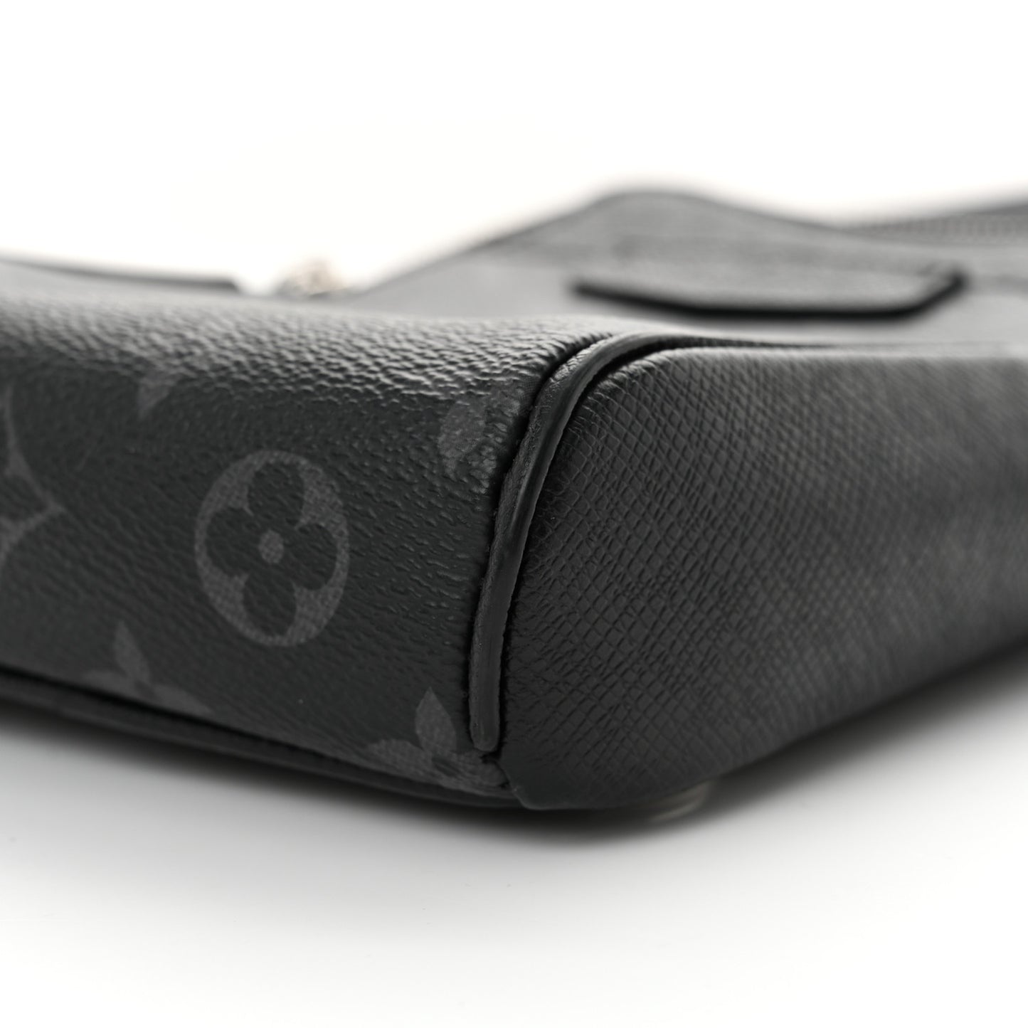 Taigarama Outdoor Slingbag Black