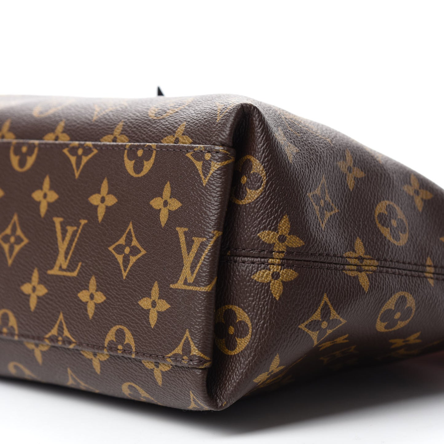 Monogram Tuileries Besace Caramel Rouge