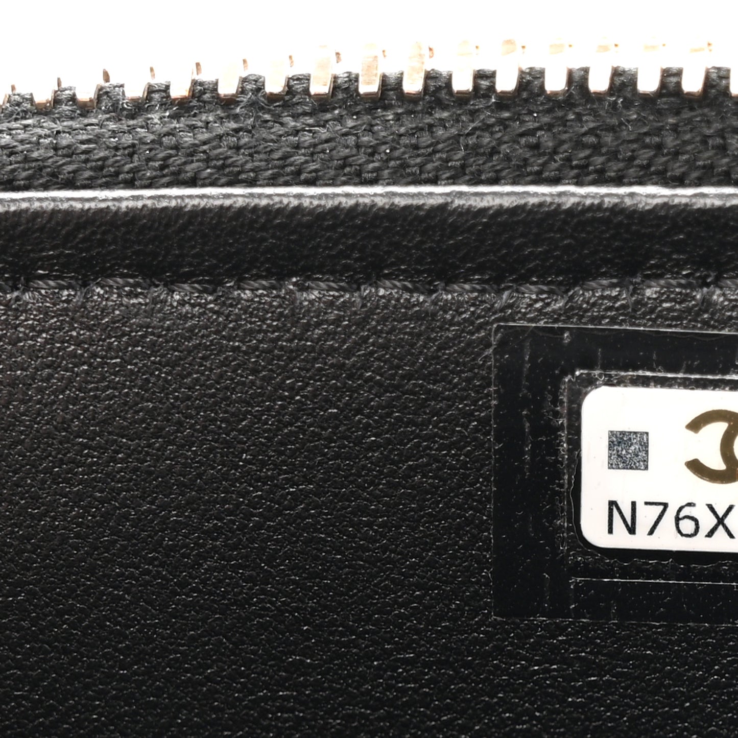 Lambskin Quilted Small Pillow Crush Vanity Case With Chain Black