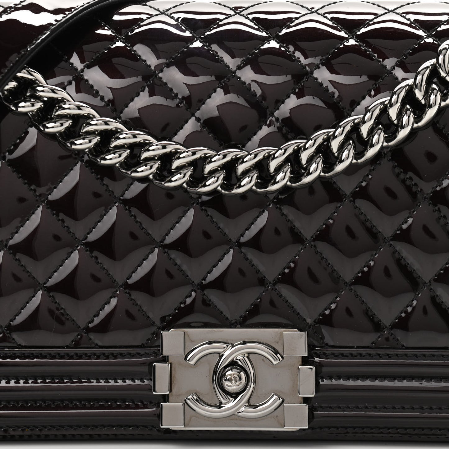 Patent Calfskin Quilted Medium Boy Flap Black