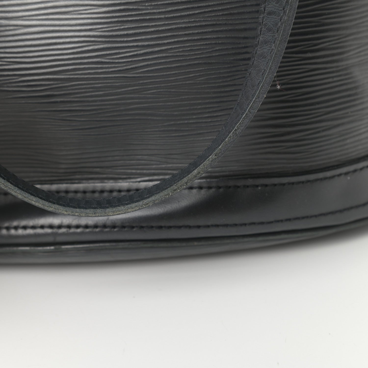 Louis Vuitton Epi Petit Bucket 23 Black 15 of 17