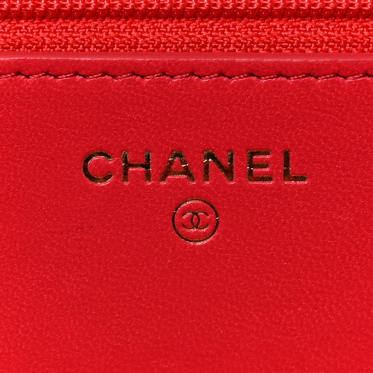 Lambskin Quilted Wallet On Chain WOC Red